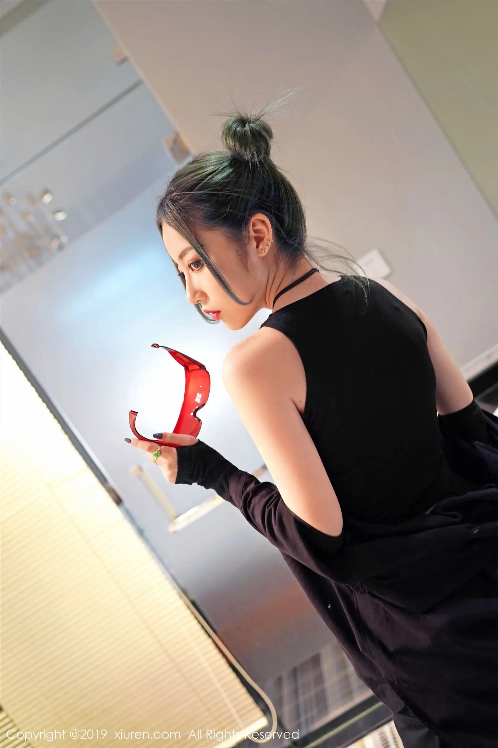 [XIUREN秀人网] 2019.07.16 NO.1550 拥有清秀的容颜与曼妙的身材 贾诗晗