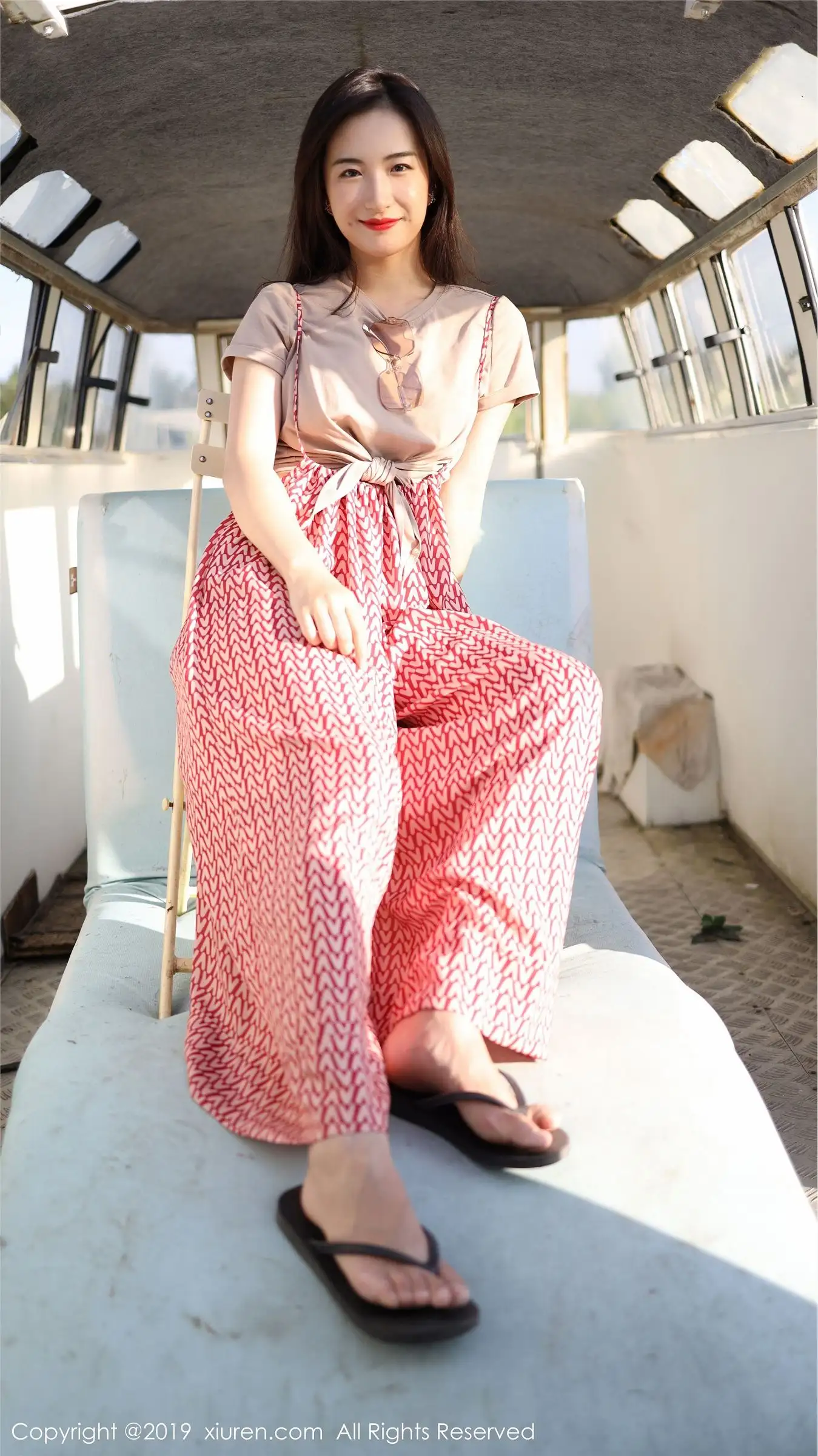 [XIUREN秀人网] 2019.10.11 NO.1718 艺儿拿铁