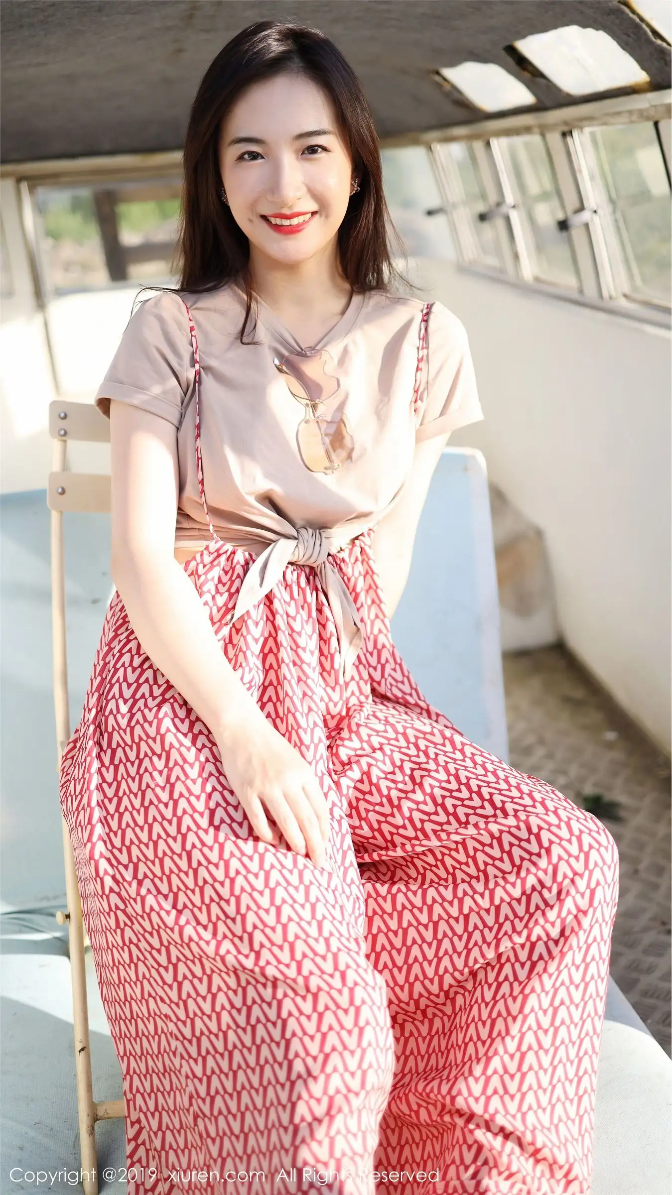 [XIUREN秀人网] 2019.10.11 NO.1718 艺儿拿铁