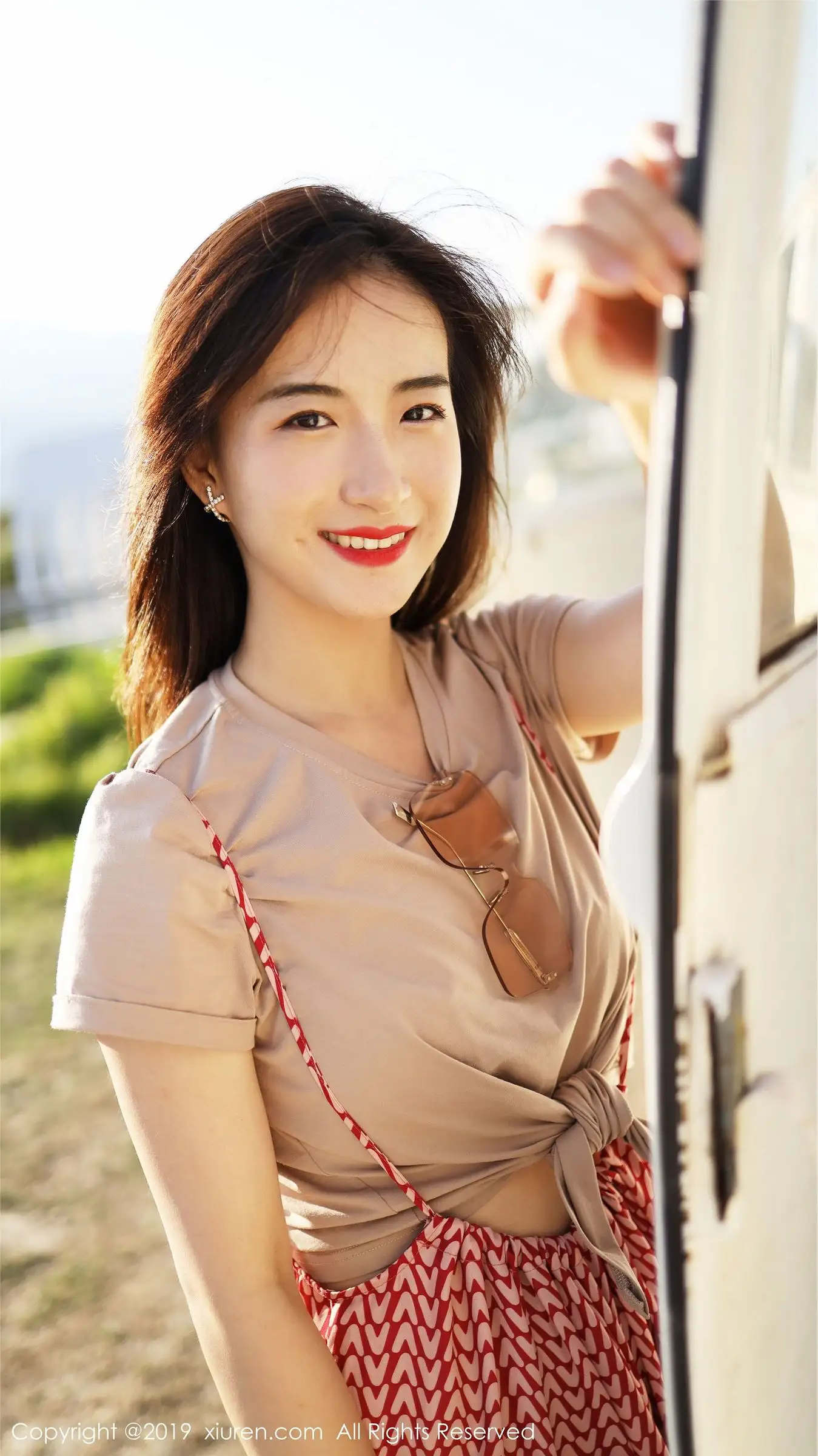 [XIUREN秀人网] 2019.10.11 NO.1718 艺儿拿铁