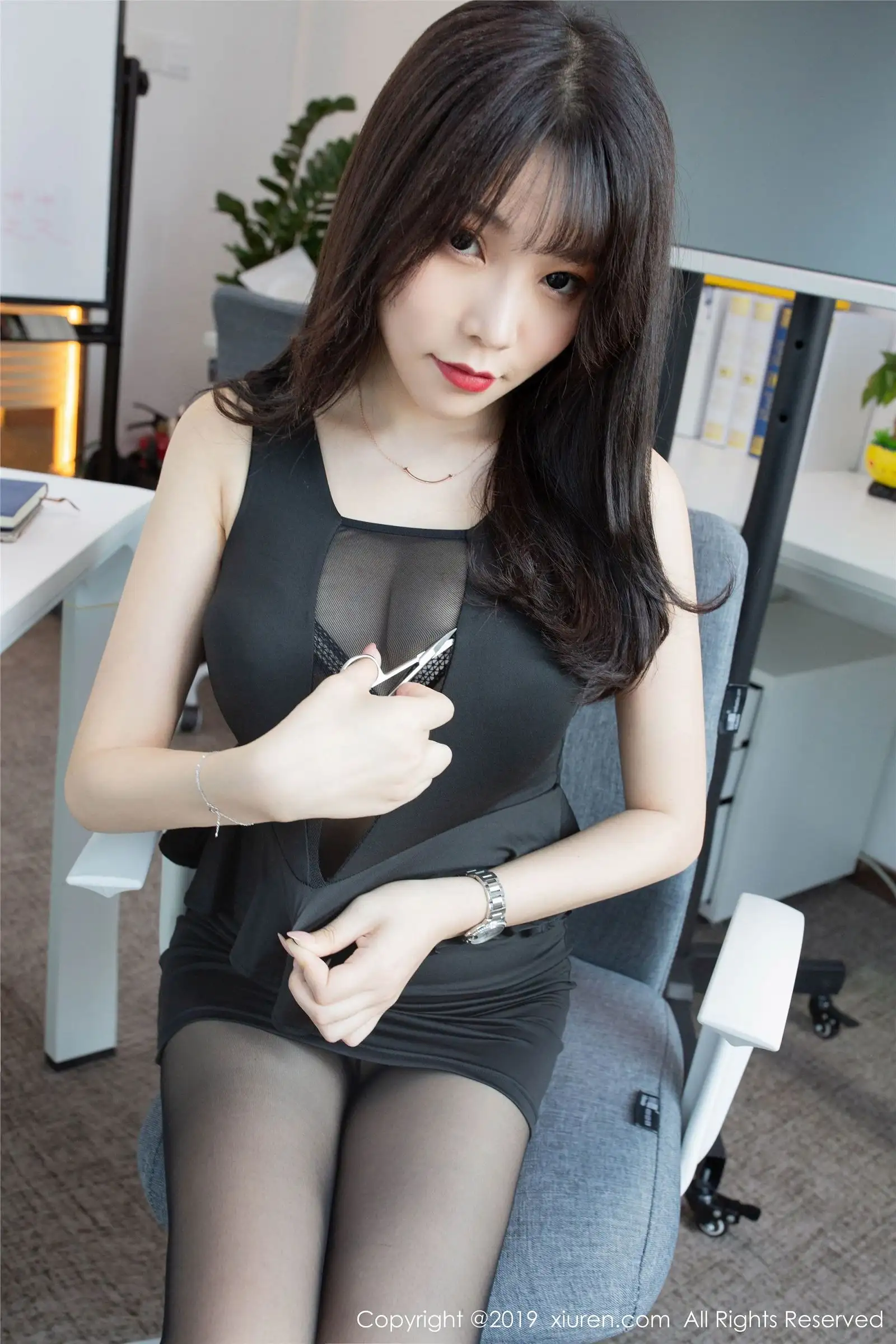 [XIUREN秀人网] 2019.10.29 NO.1757 芝芝Booty