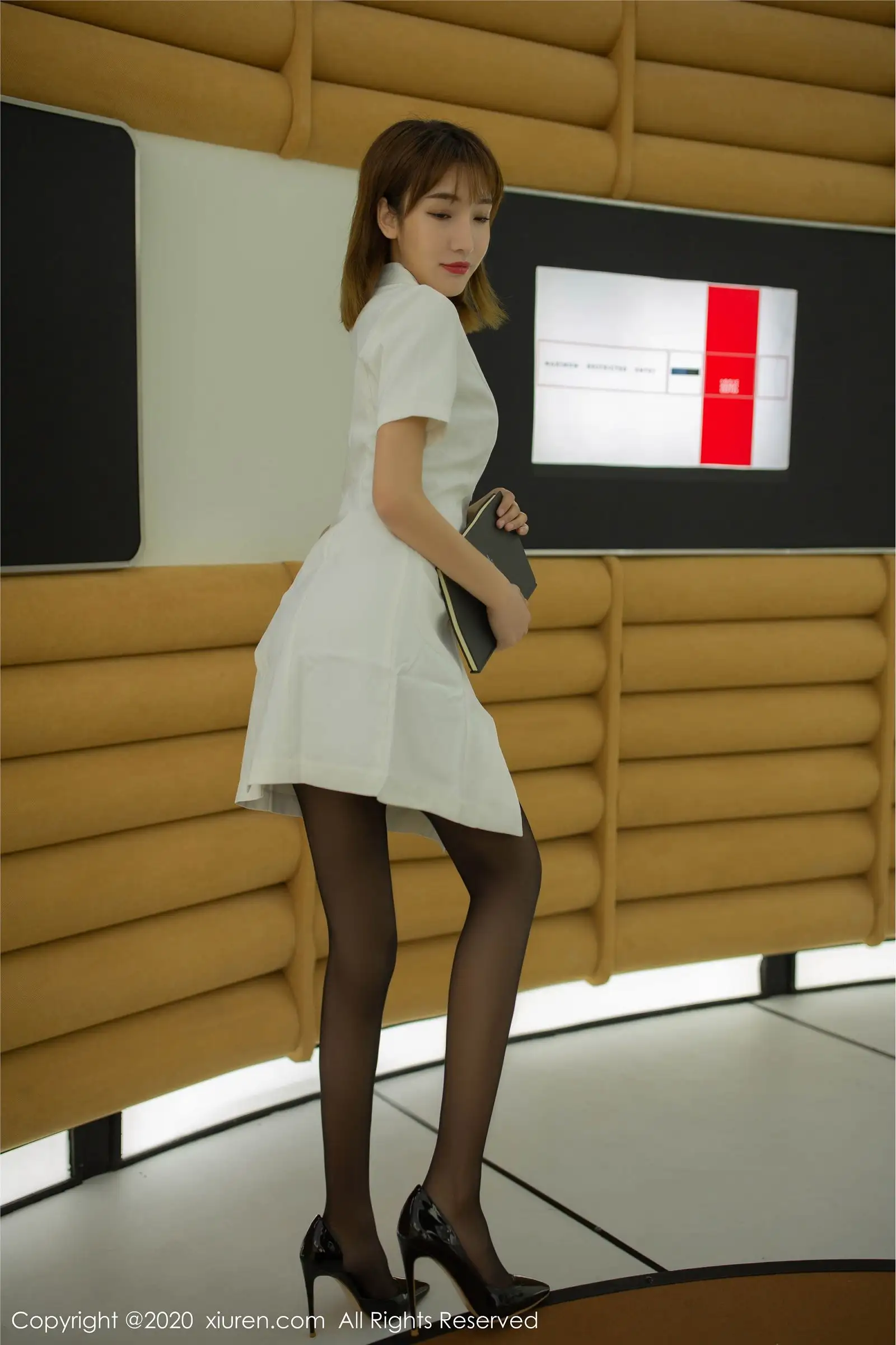 [XIUREN秀人网] 2020.01.14 NO.1931 陆萱萱