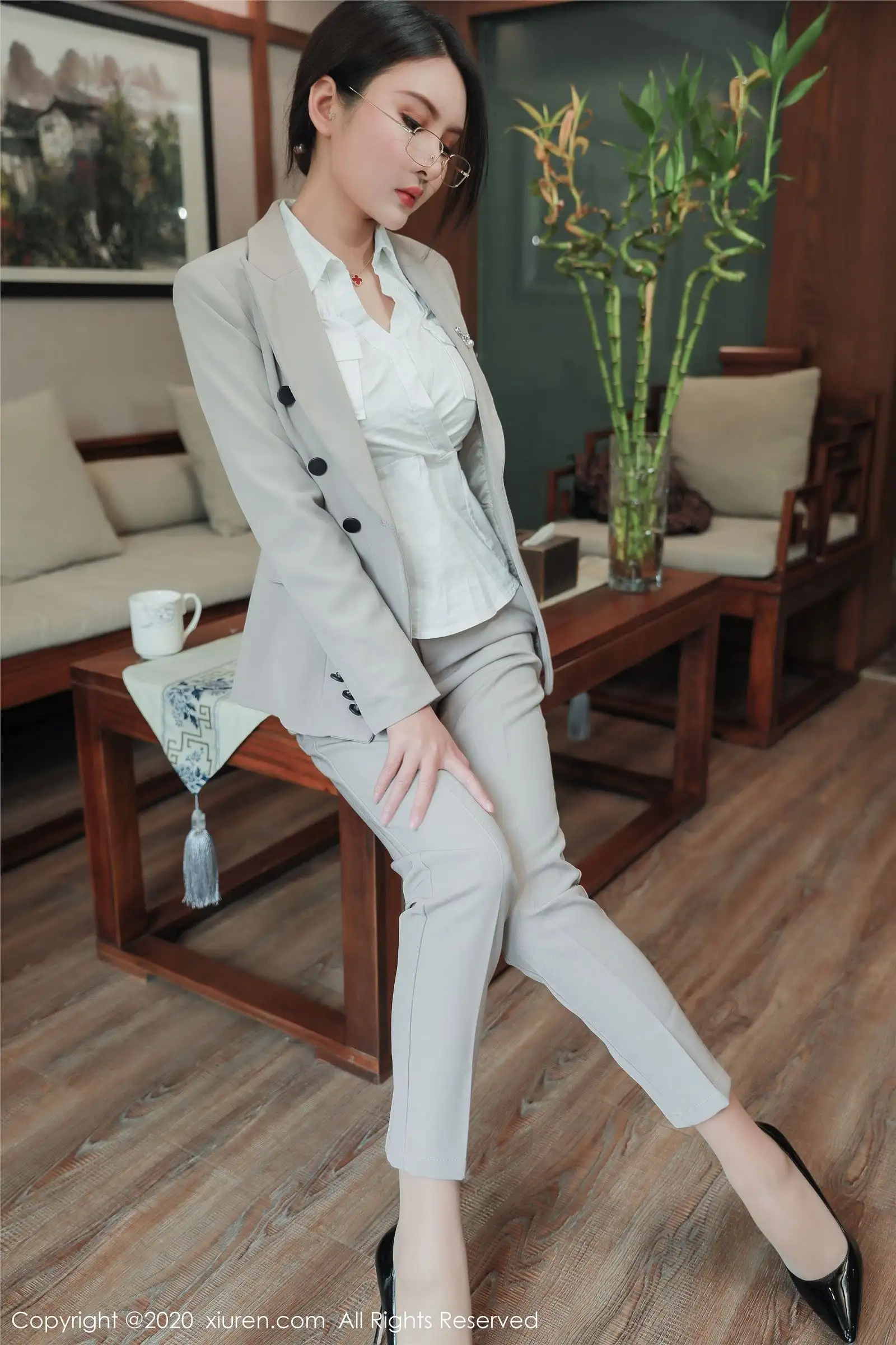 [XIUREN秀人网] 2020.03.25 NO.2098 Emily顾奈奈