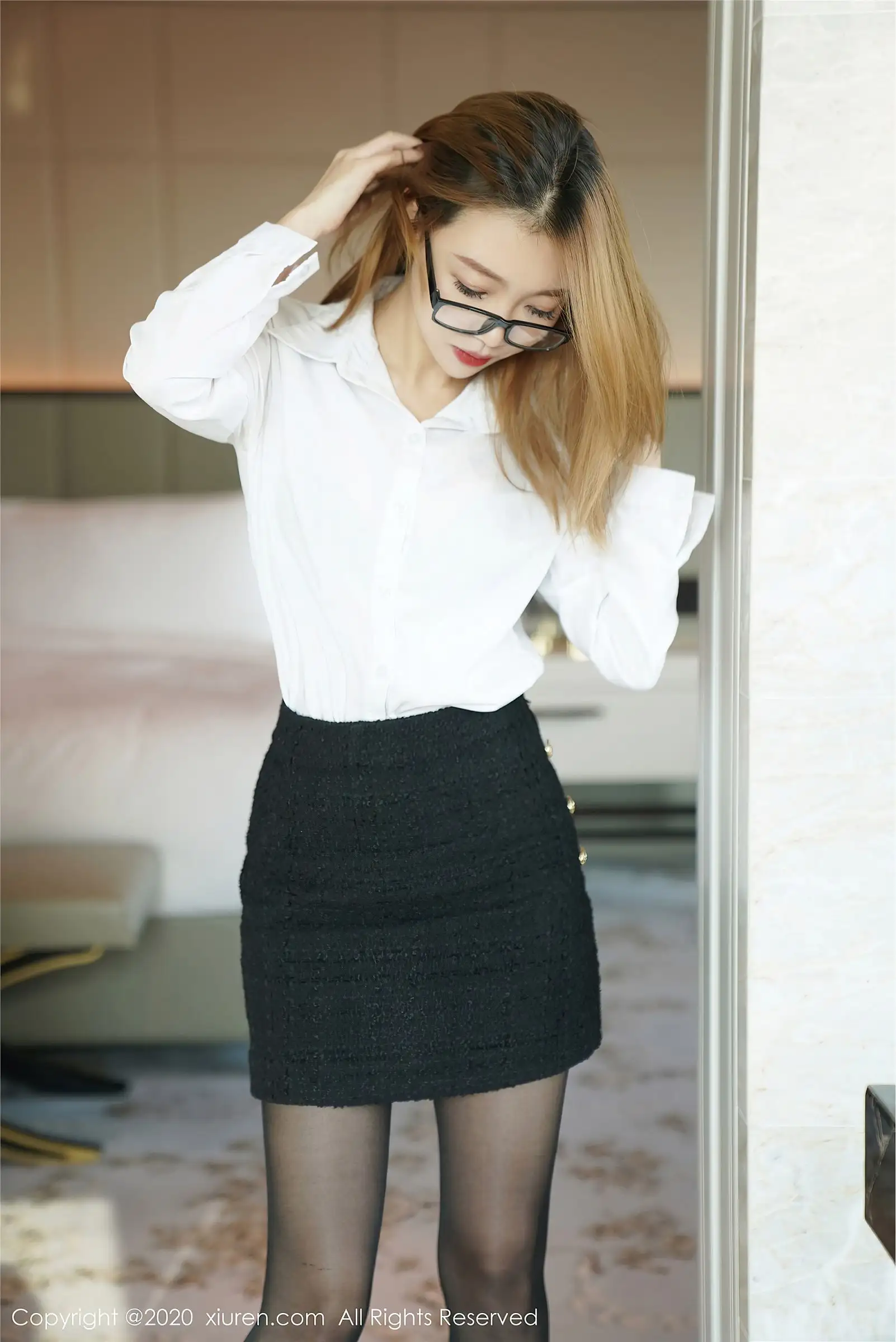 [XIUREN秀人网] 2020.10.26 NO.2695 冯木木LRIS