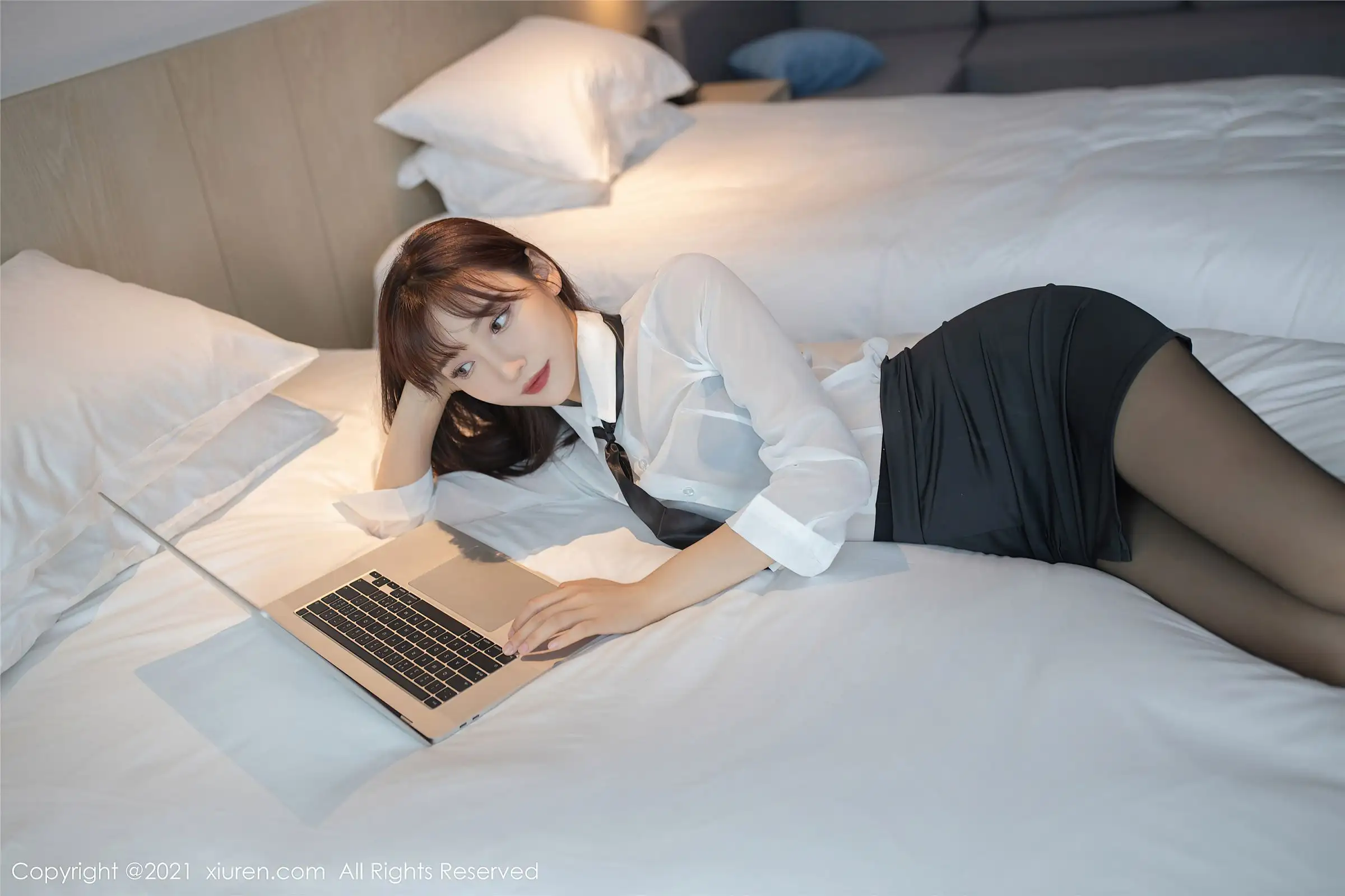 [XIUREN秀人网] 2021.07.22 NO.3705 陆萱萱