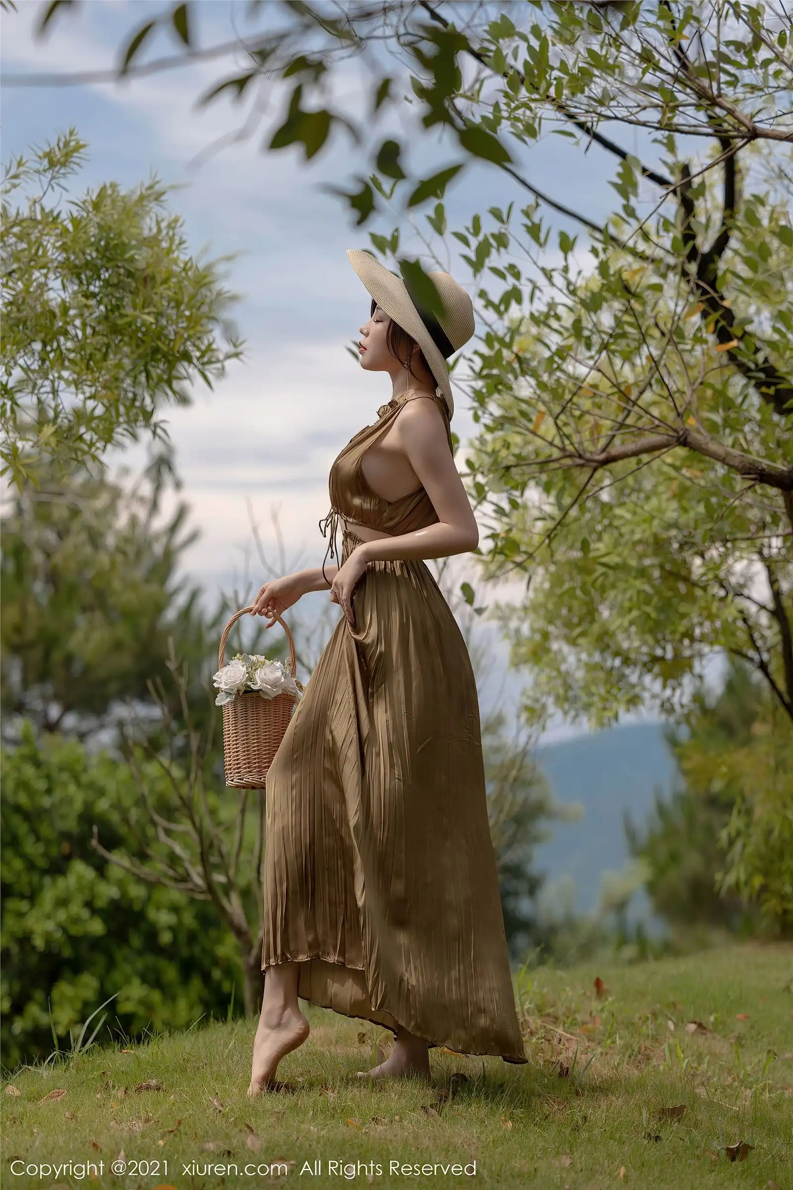 [XIUREN秀人网] 2021.08.23 NO.3837 芝芝Booty