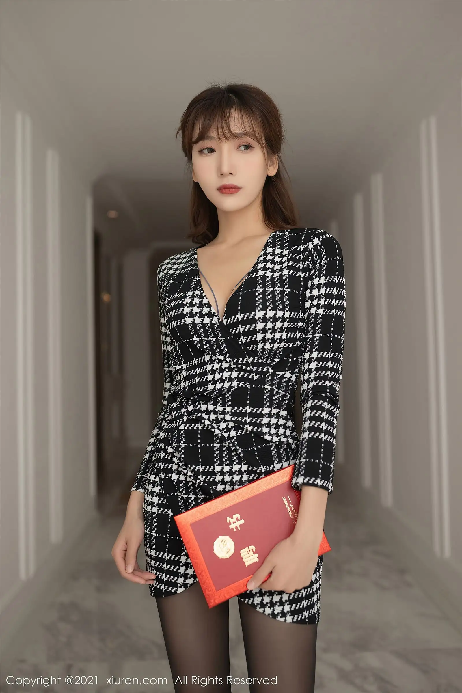 [XIUREN秀人网] 2021.12.02 NO.4292 陆萱萱