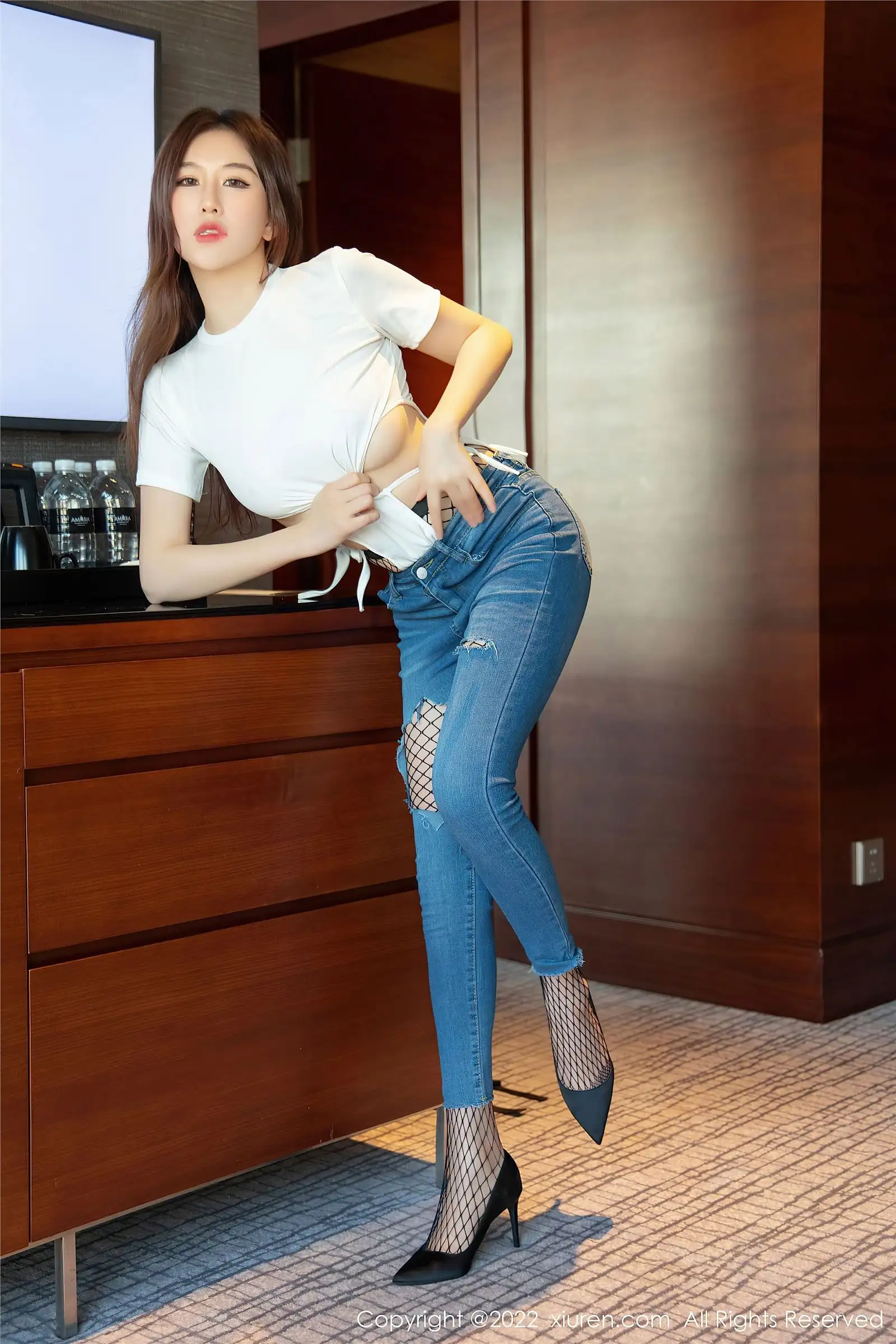 [XIUREN秀人网] 2022.01.19 NO.4481 月音瞳