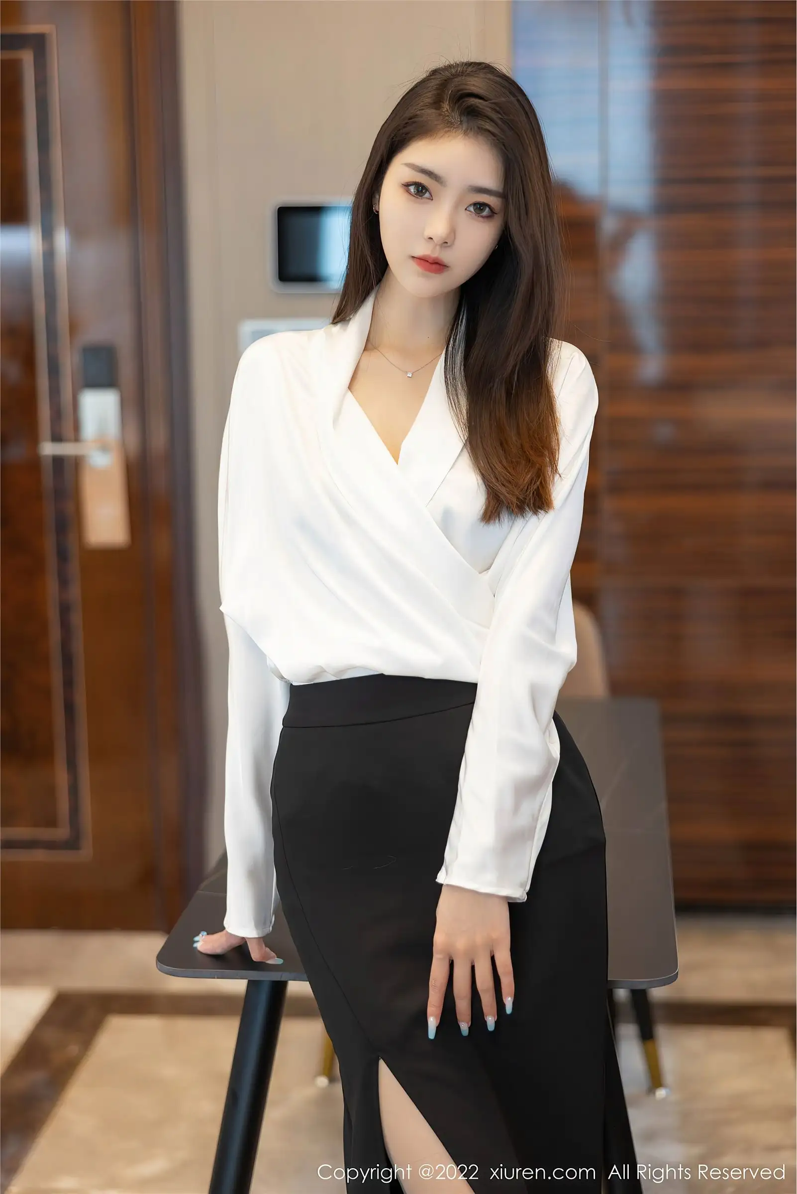 [XIUREN秀人网] 2022.04.14 NO.4869 可樂Vicky