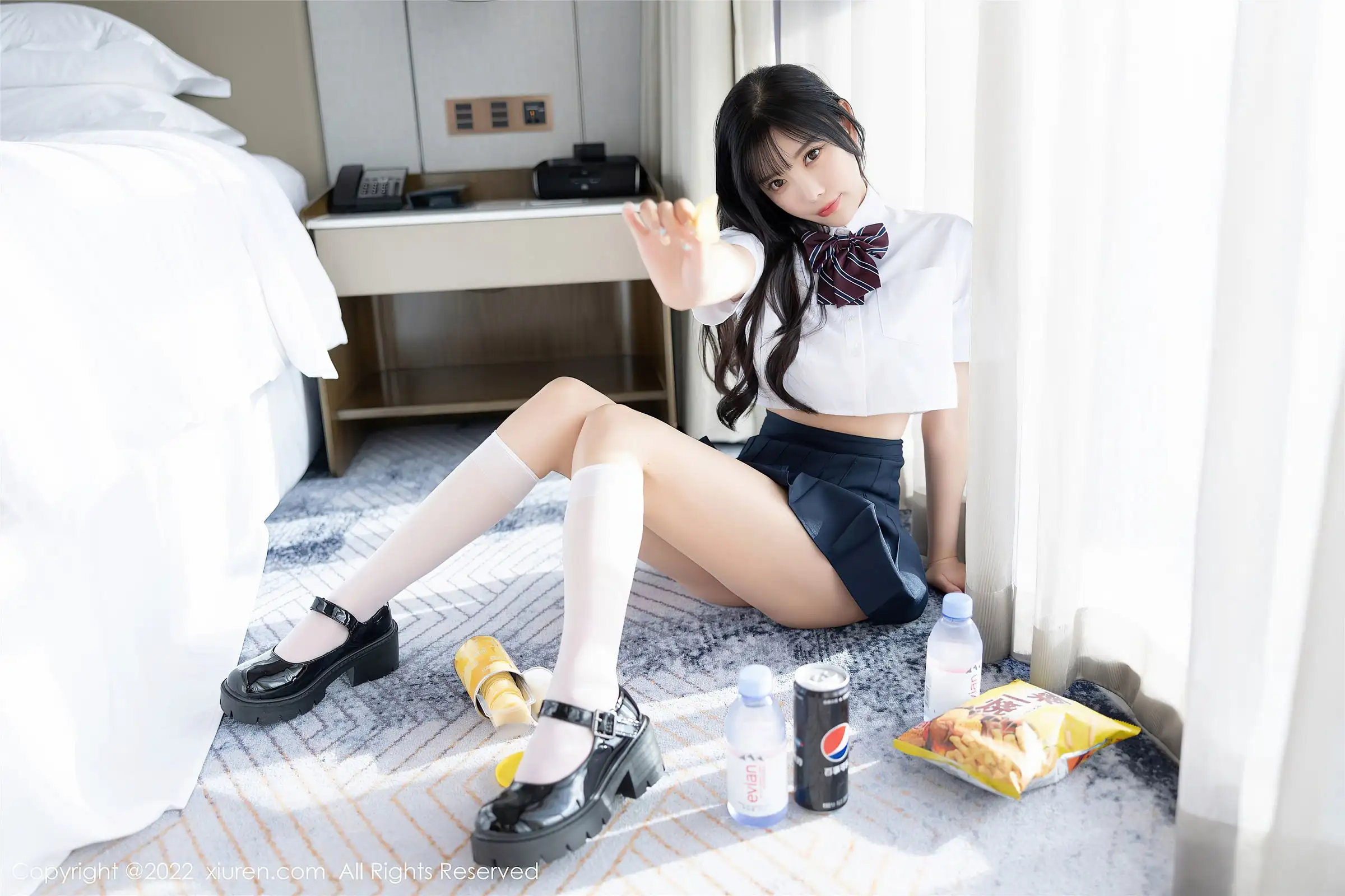 [XIUREN秀人网] 2022.07.26 NO.5338 杨晨晨Yome 制服美臀