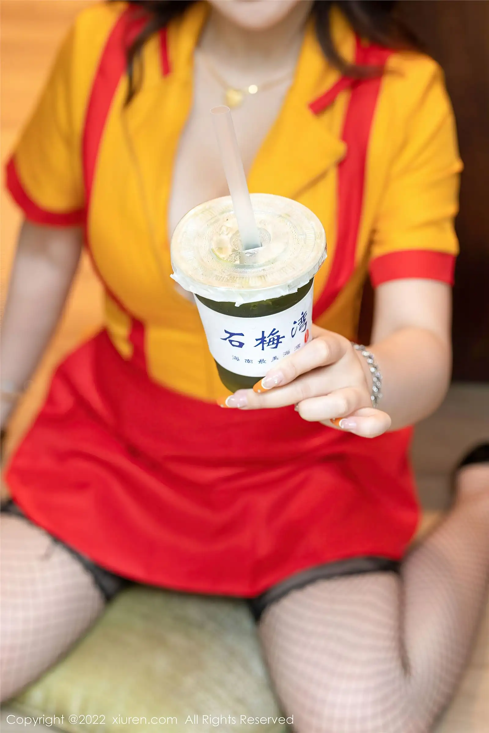 [XIUREN秀人网] 2022.08.29 NO.5509 小海臀Rena