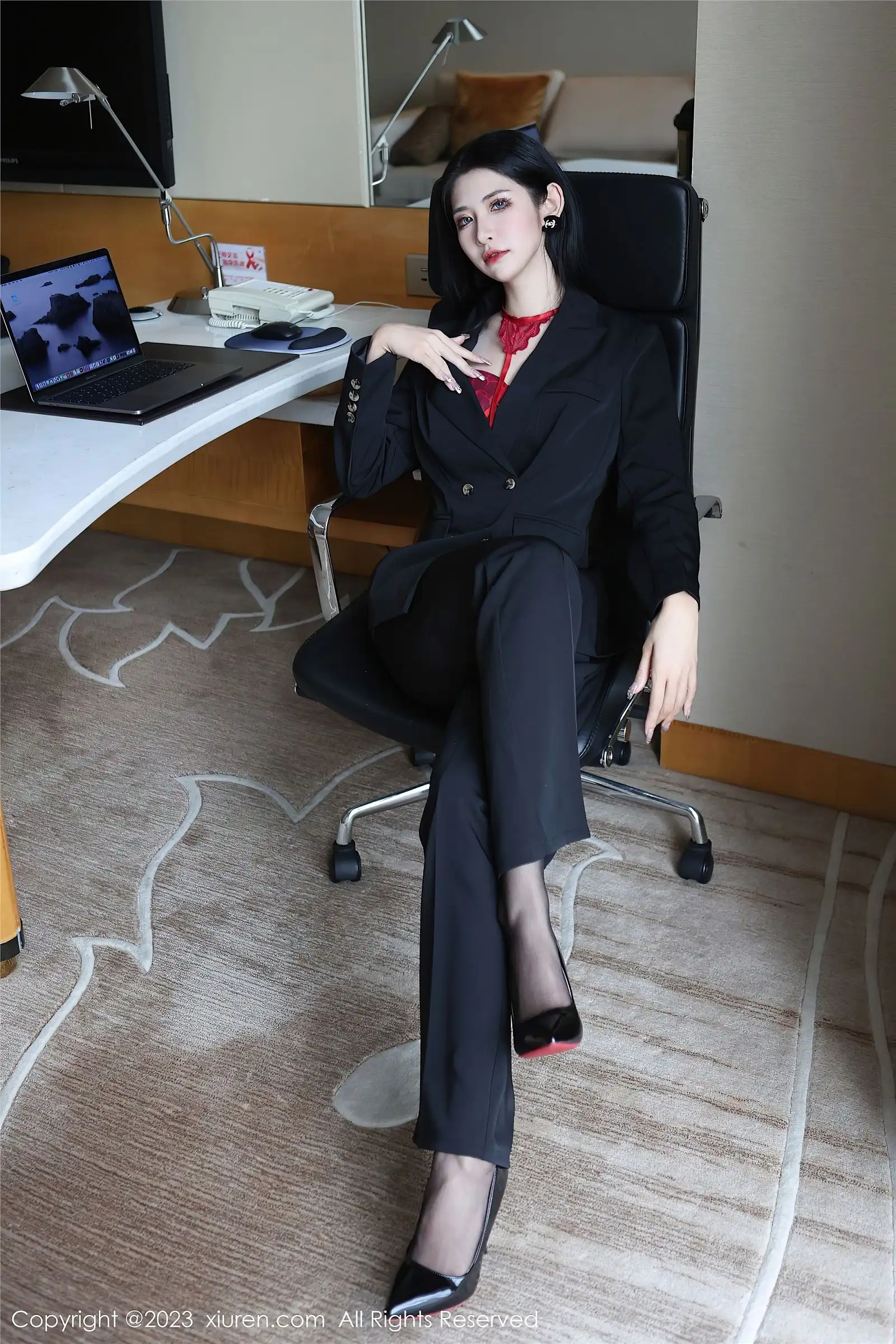 [XIUREN秀人网] 2023.03.13 NO.6402 依娜Yina