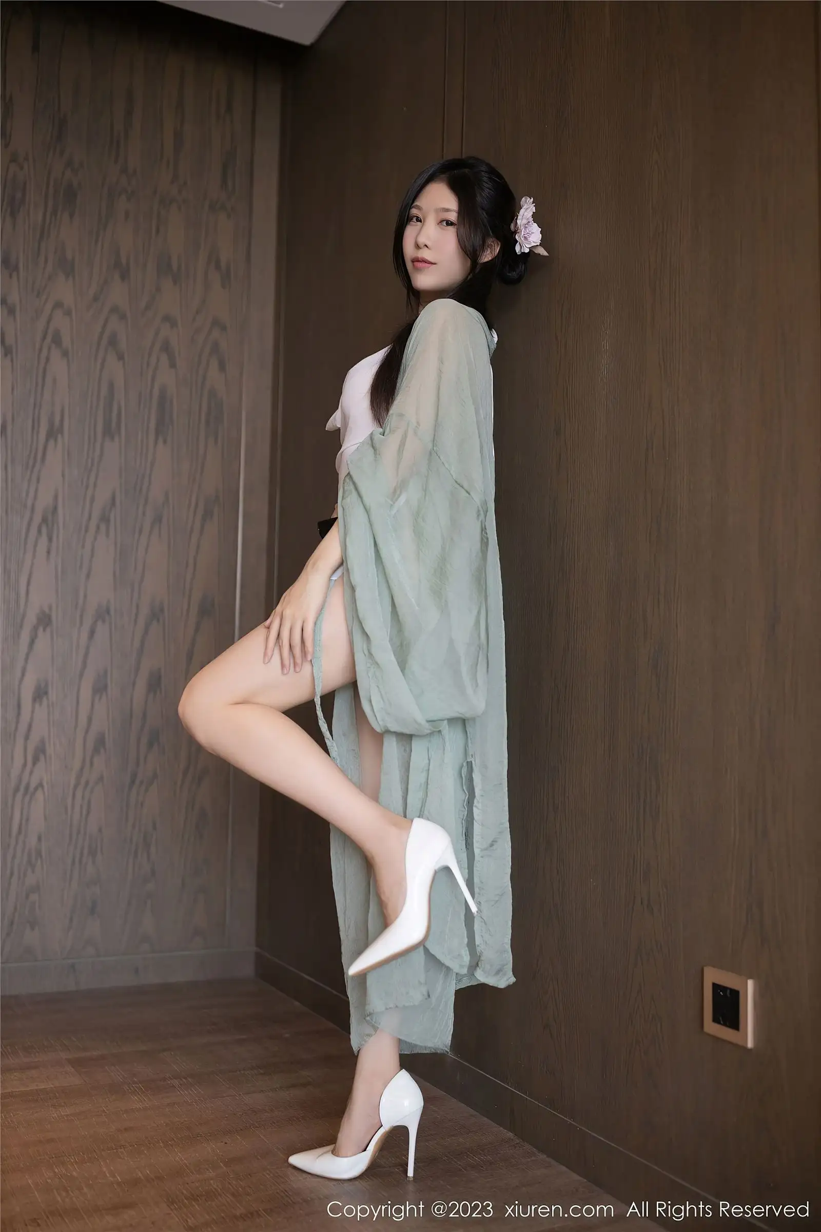 [XIUREN秀人网] 2023.03.15 NO.6420 利世