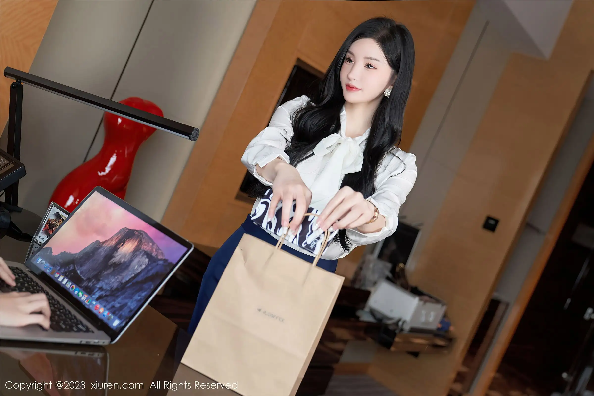 [XIUREN秀人网] 2023.04.21 NO.6614 周于希Sally