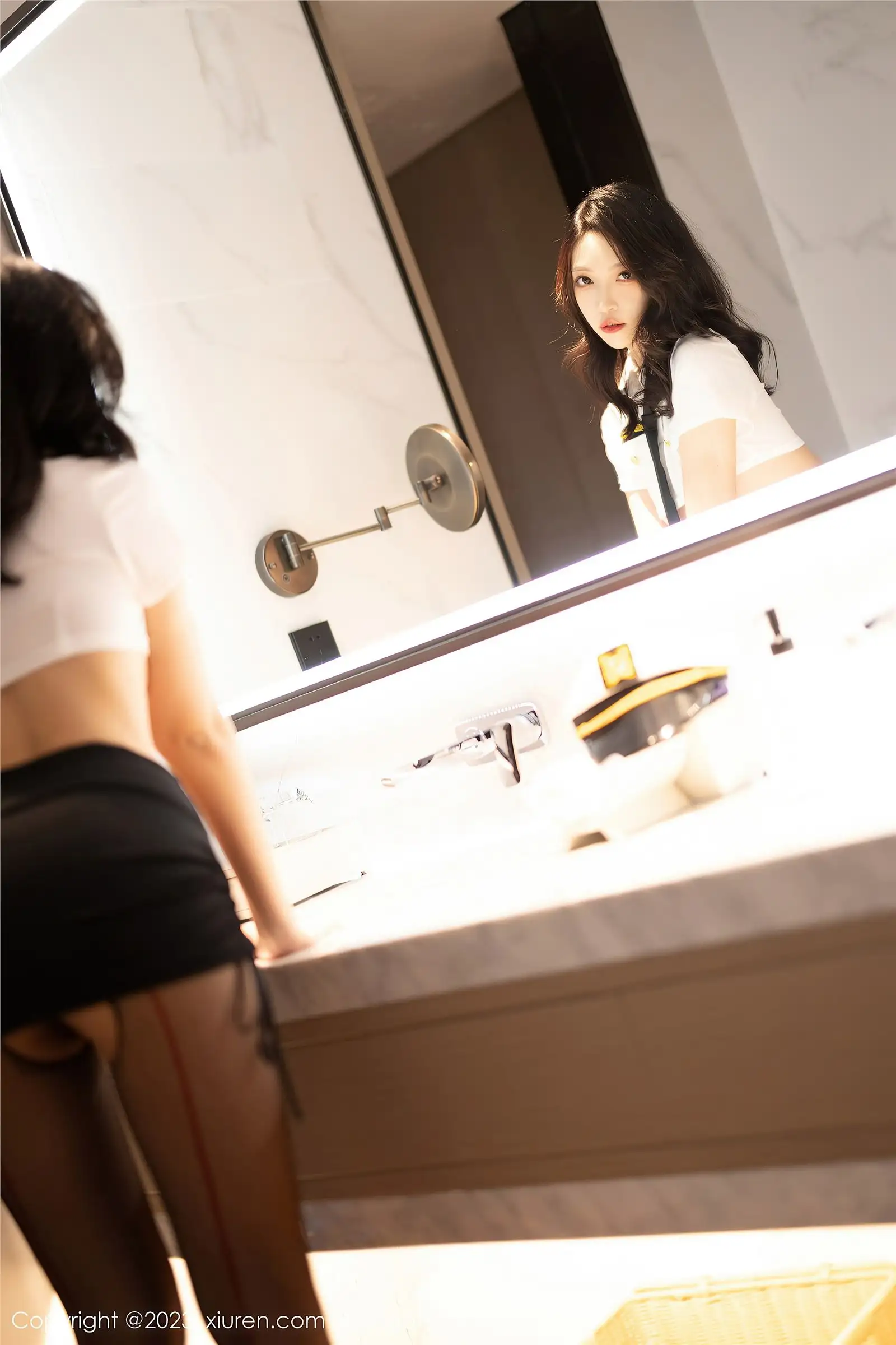 [XIUREN秀人网] 2023.07.12 NO.7068 郑颖姗Bev 黑丝