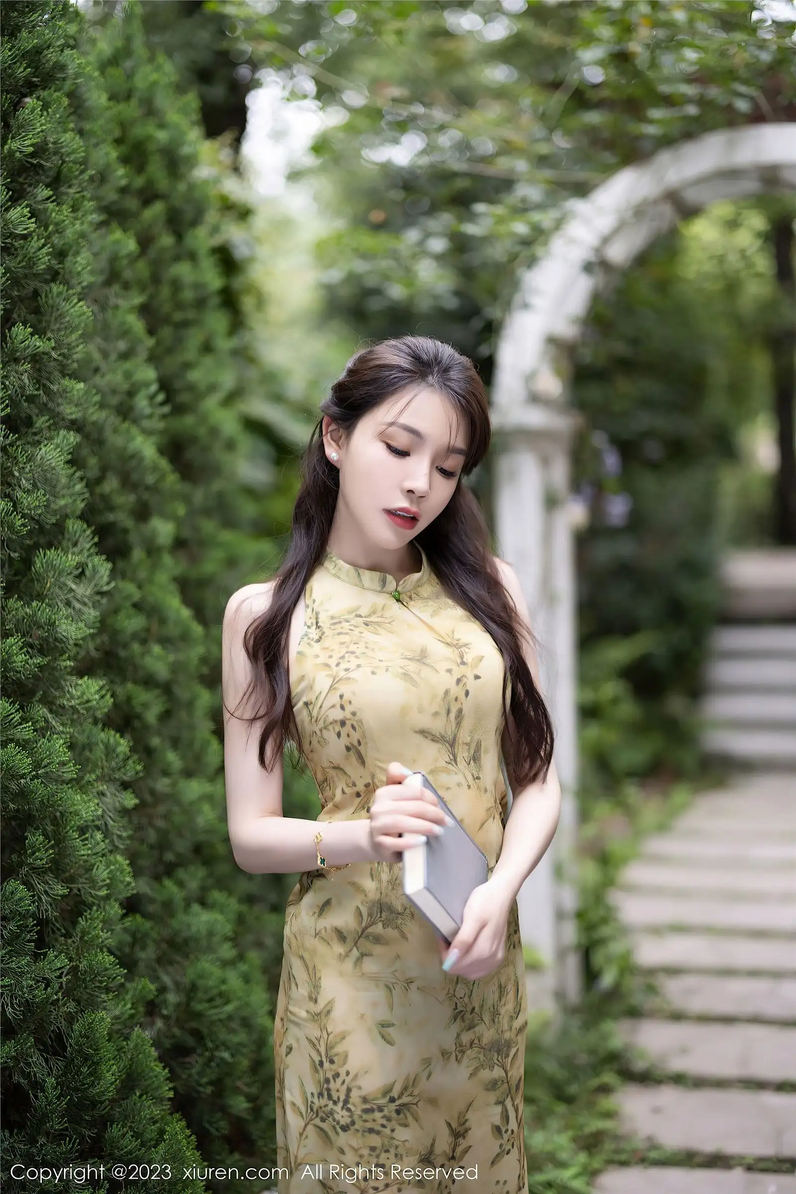 [XIUREN秀人网] 2023.07.14 NO.7083 徐莉芝Booty