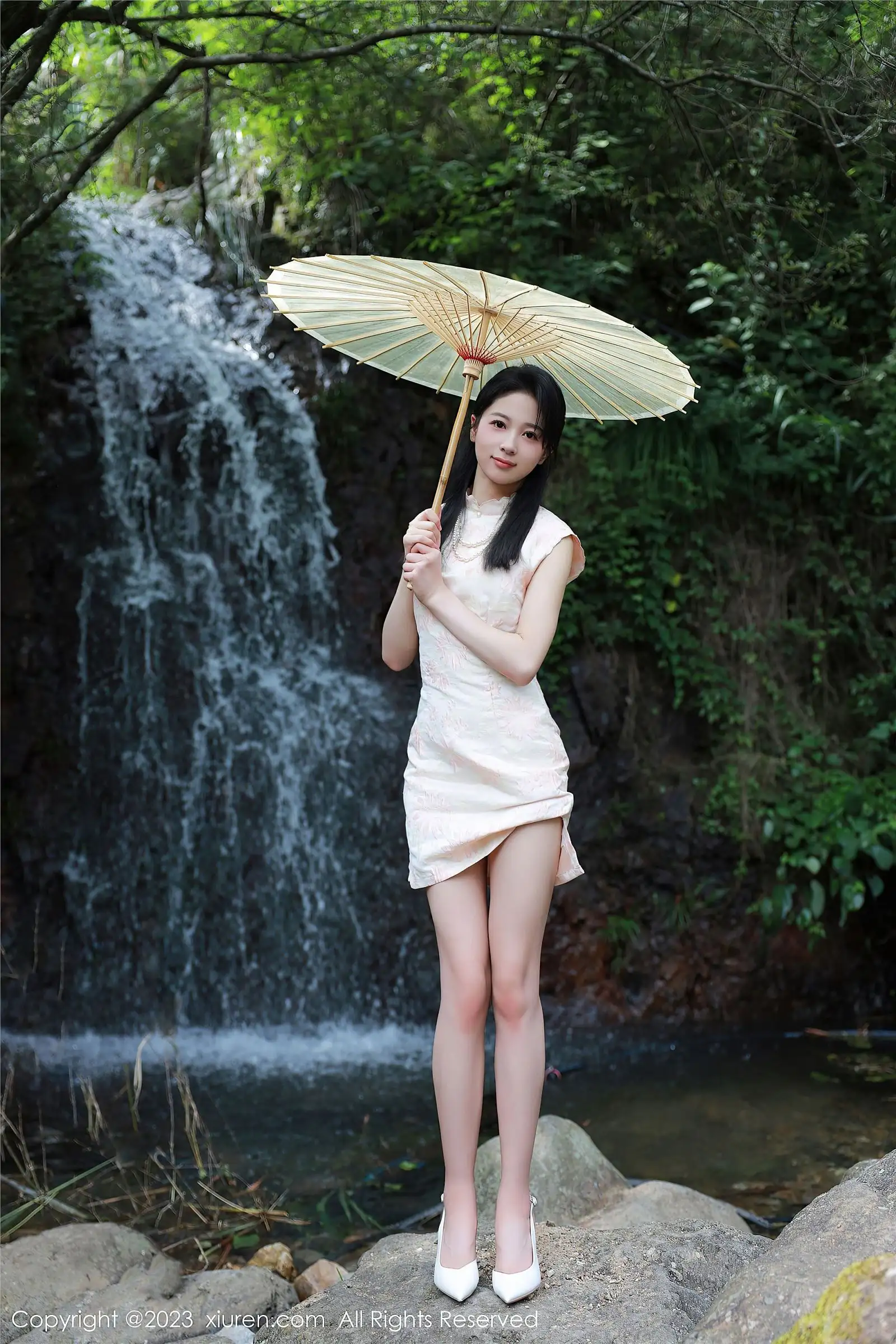 [XIUREN秀人网] 2023.08.15 NO.7234 糖豆sisi