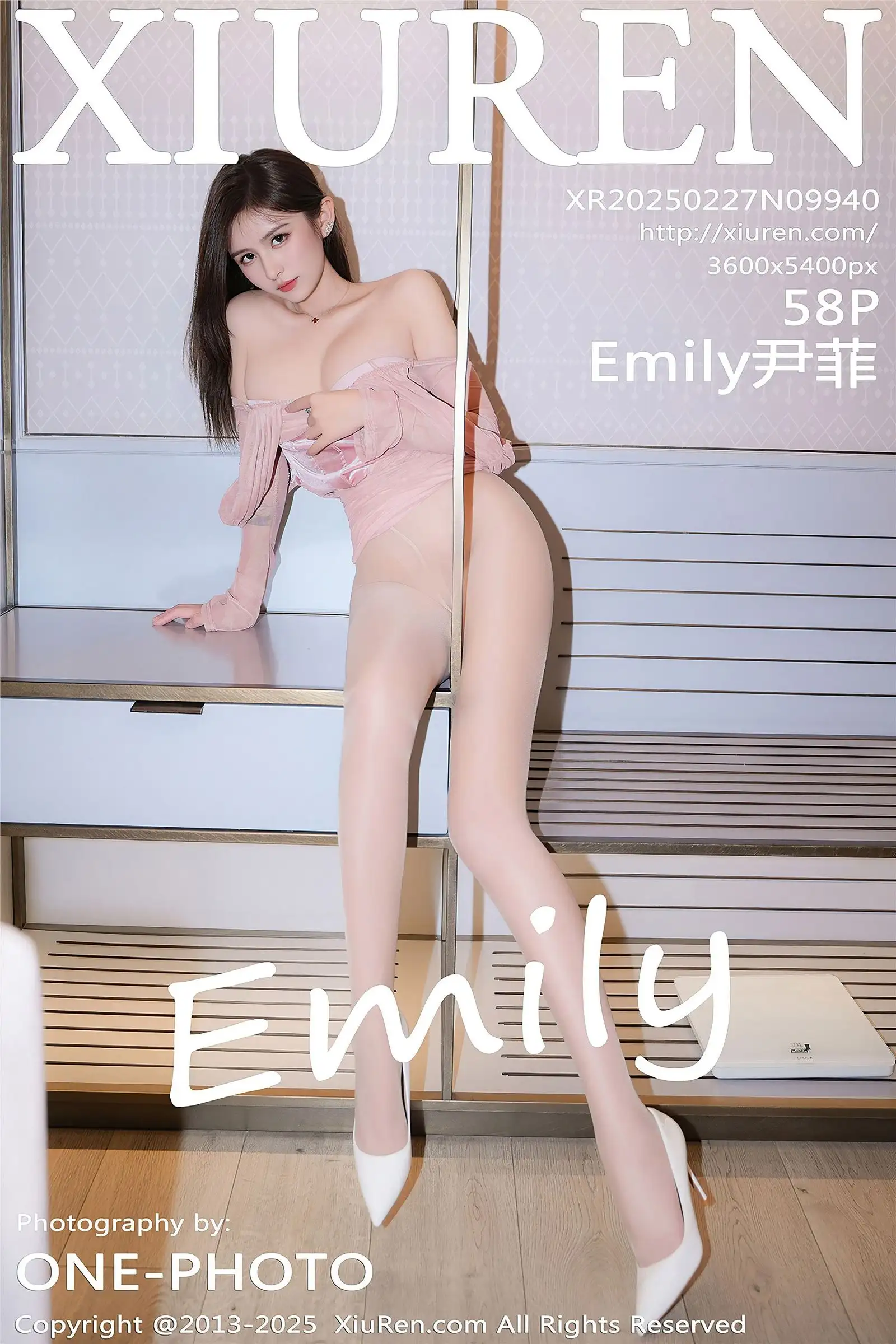 [XIUREN秀人网] 2025.02.27 NO.9940 Emily尹菲