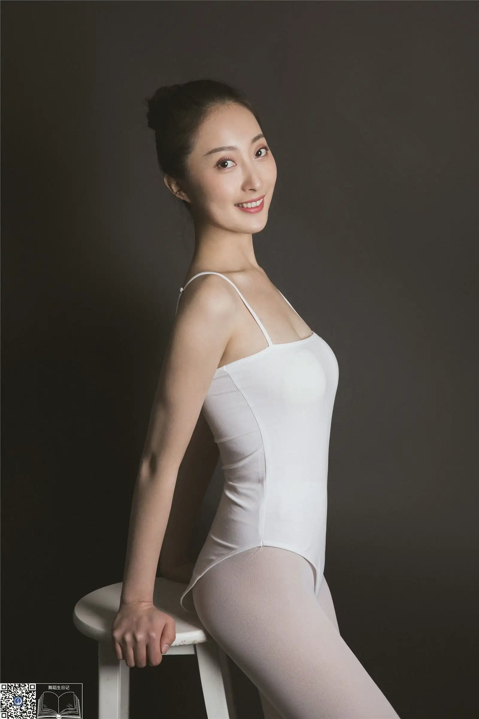 [GALLI嘉丽] 舞蹈生日记 004 – 佳敏