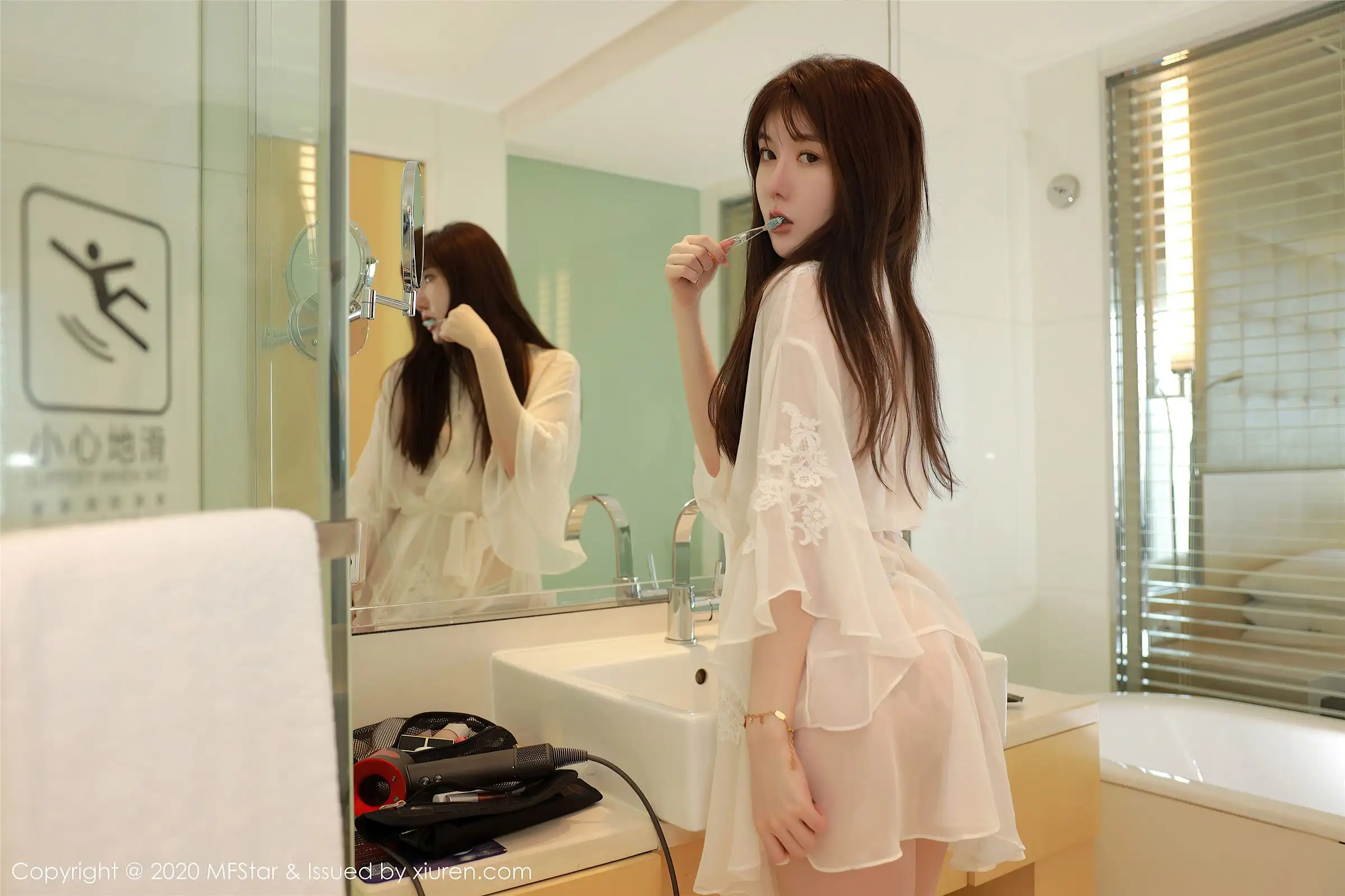 [MFStar模范学院] 2020.08.21 NO.373 薛琪琪sandy