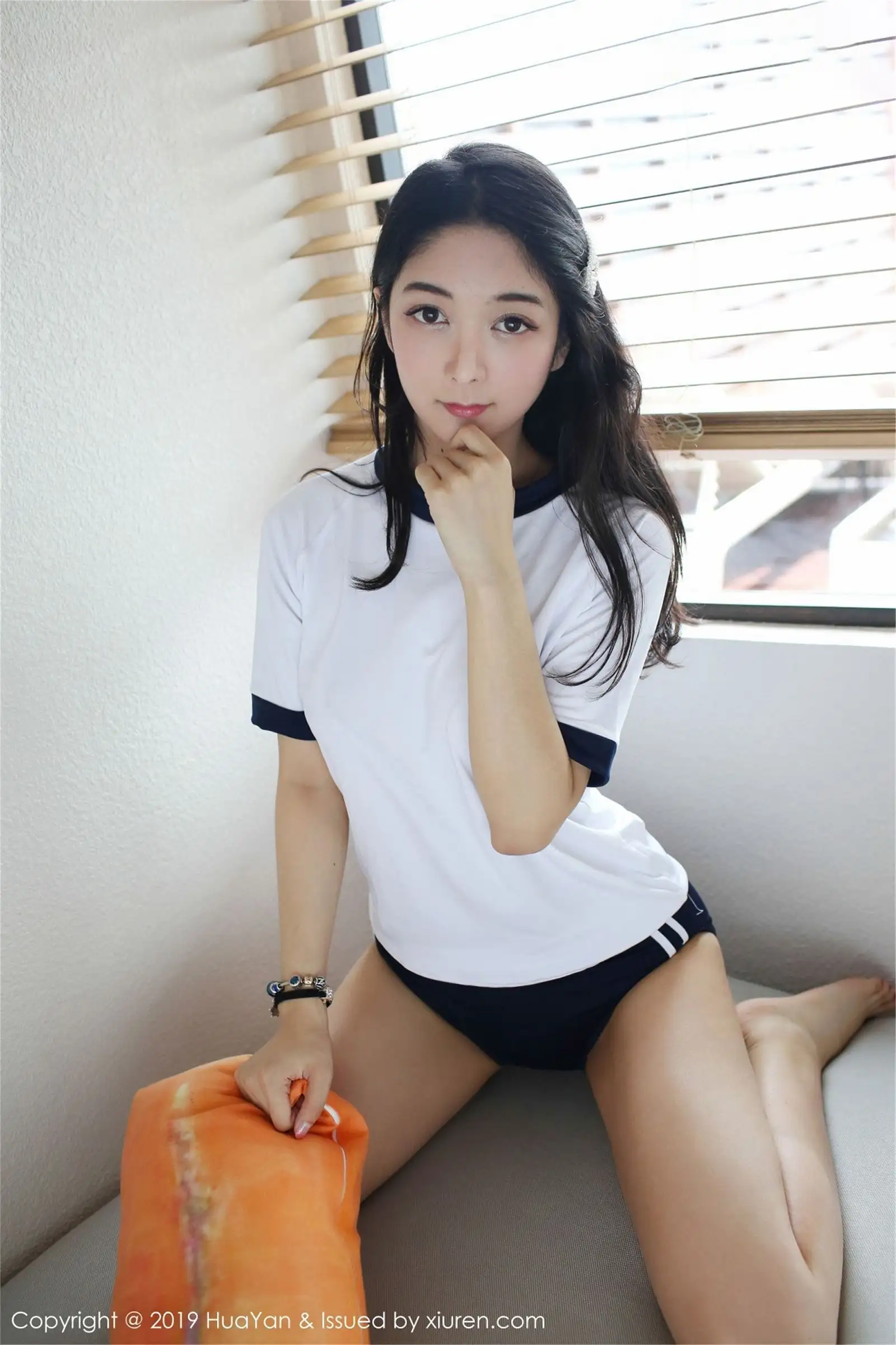 [HuaYan花の颜] 2019.04.25 Vol.065 Angela喜欢猫