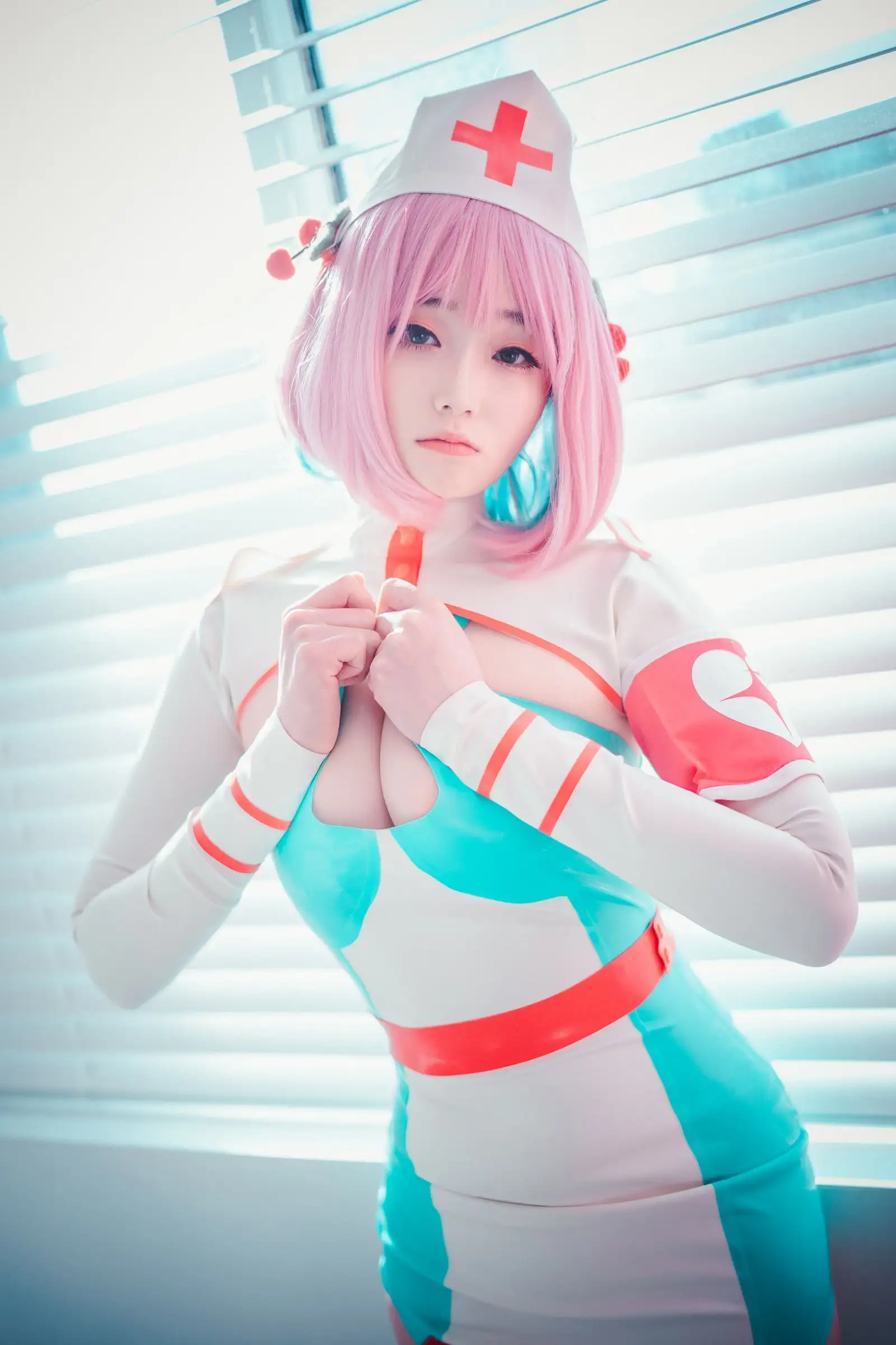 [BamBi] NO.055 DJAWA Cling To Latex