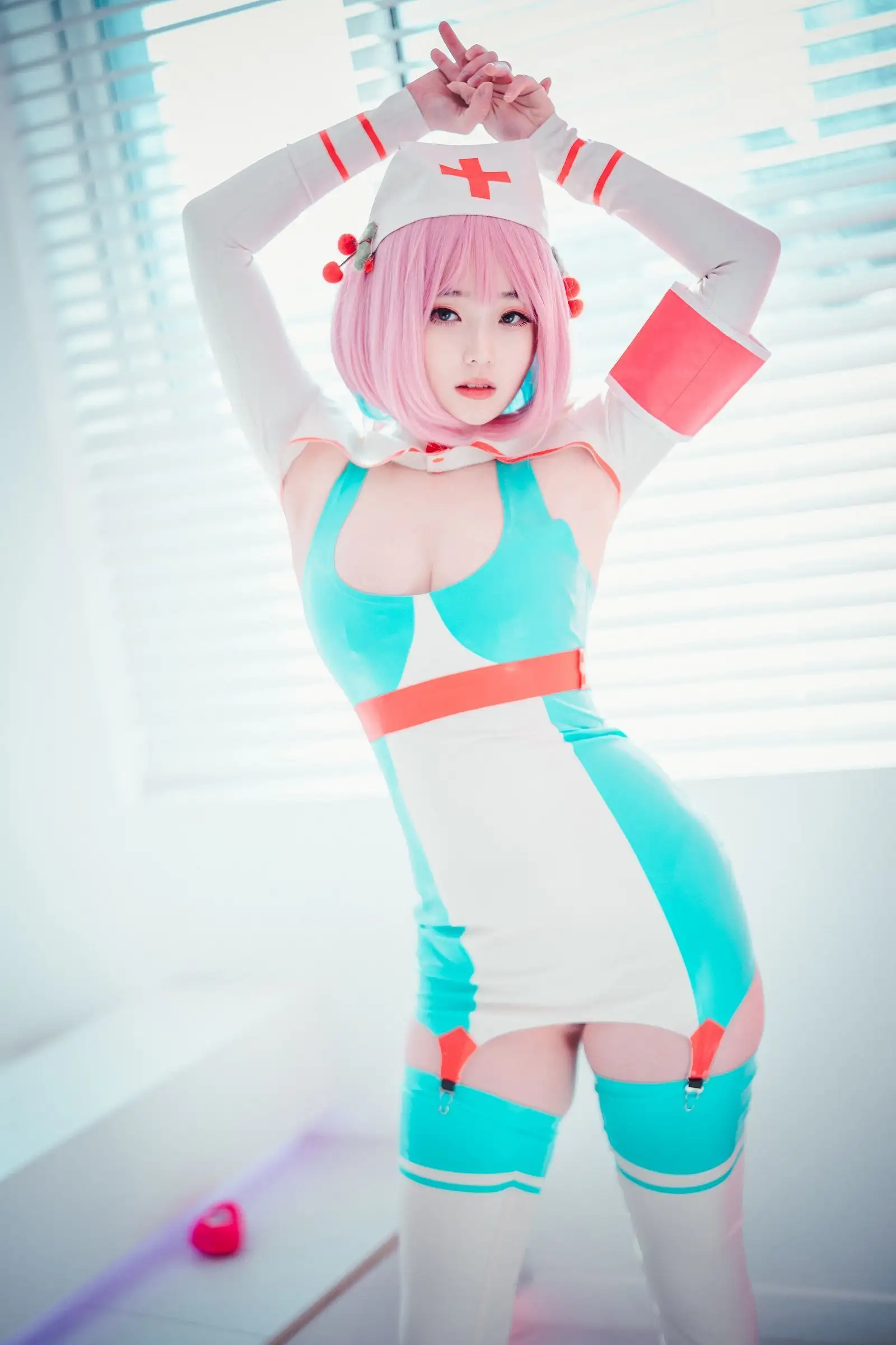 [BamBi] NO.055 DJAWA Cling To Latex