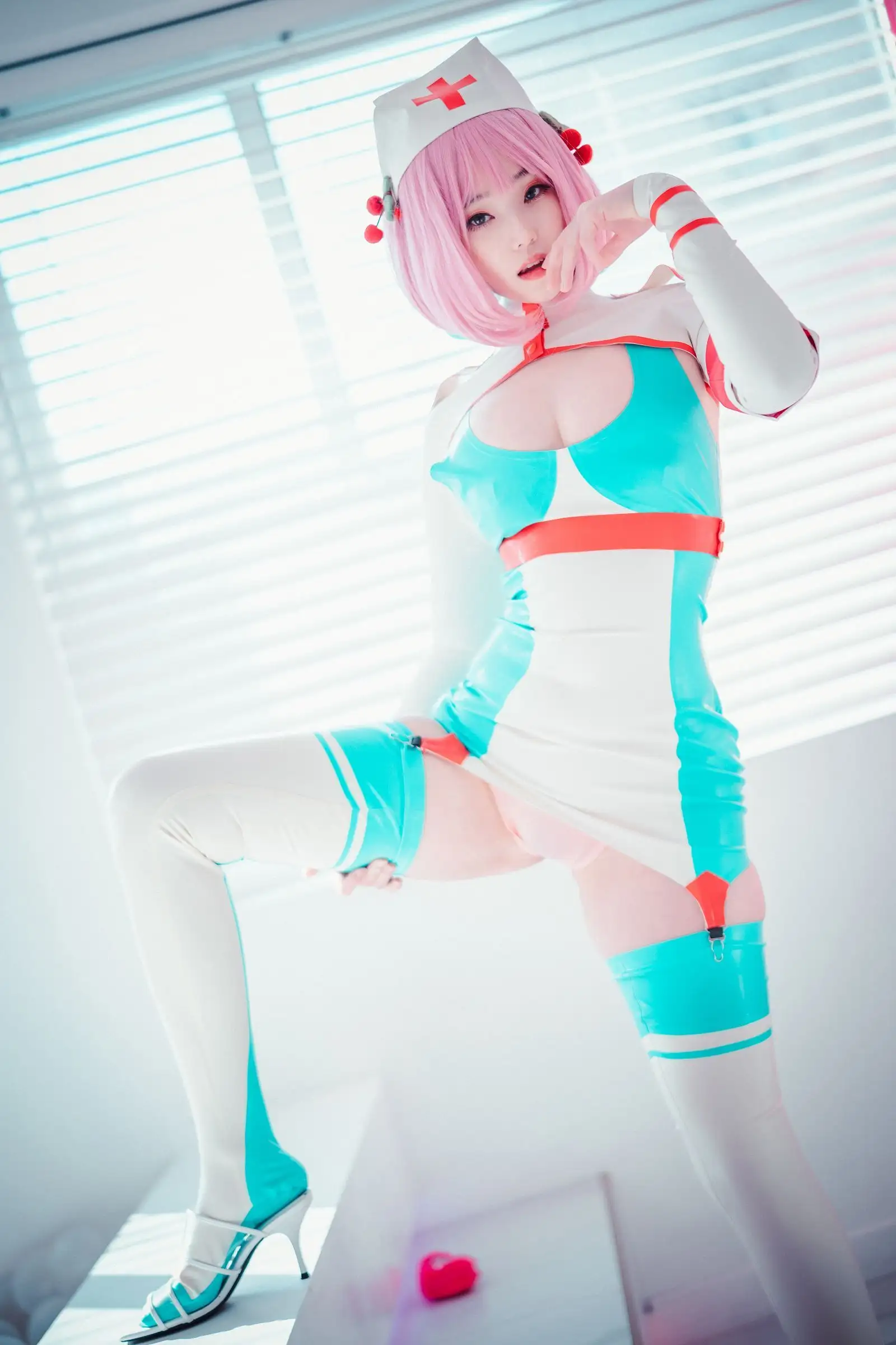 [BamBi] NO.055 DJAWA Cling To Latex