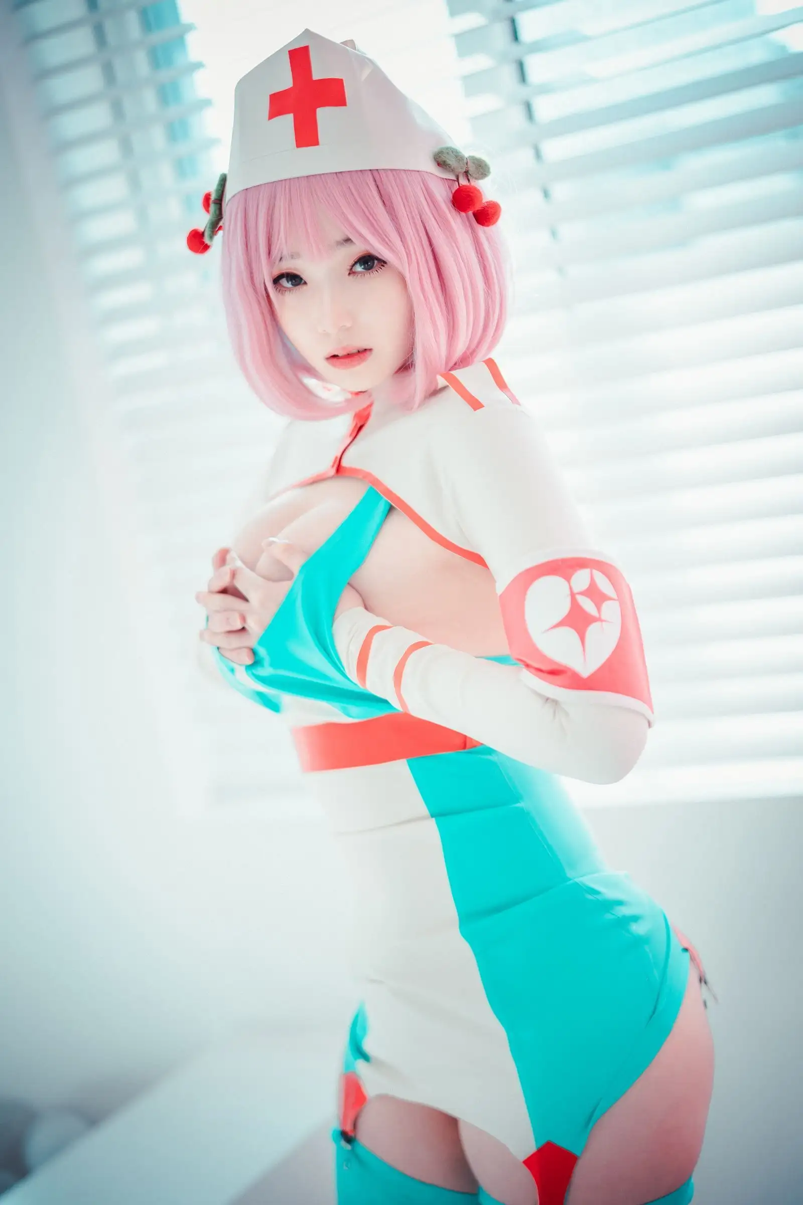 [BamBi] NO.055 DJAWA Cling To Latex