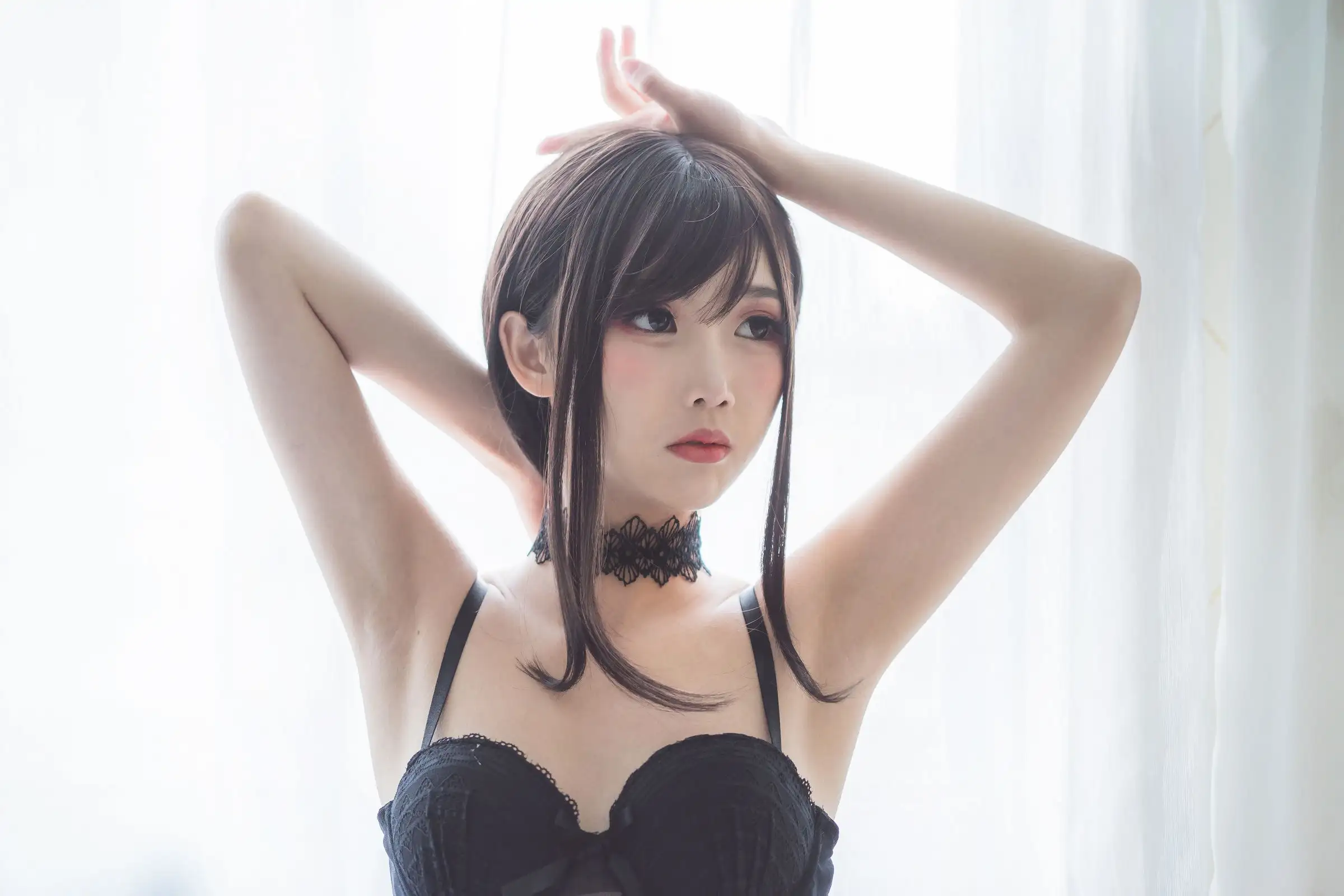 [Coser面饼仙儿] NO.012 脑内少女 黑色束衣