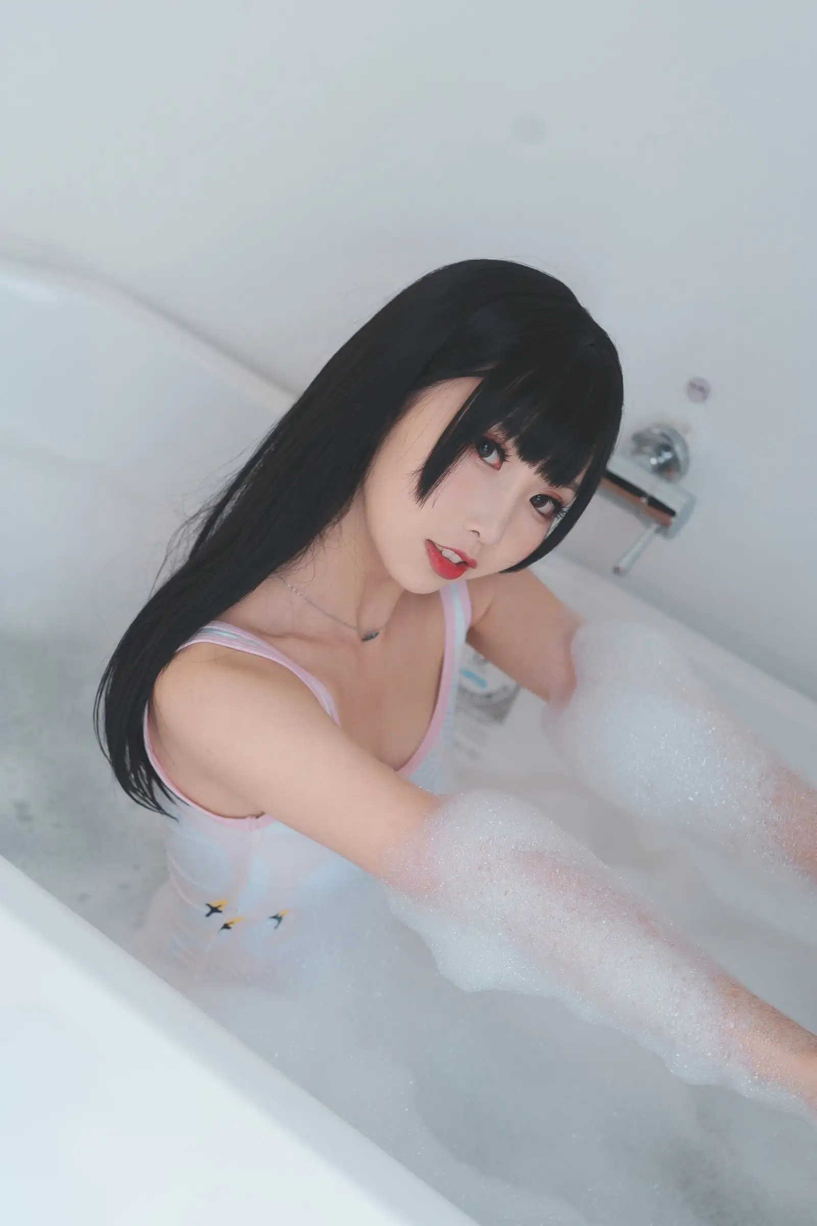 [Coser面饼仙儿] NO.069 浴缸泡泡