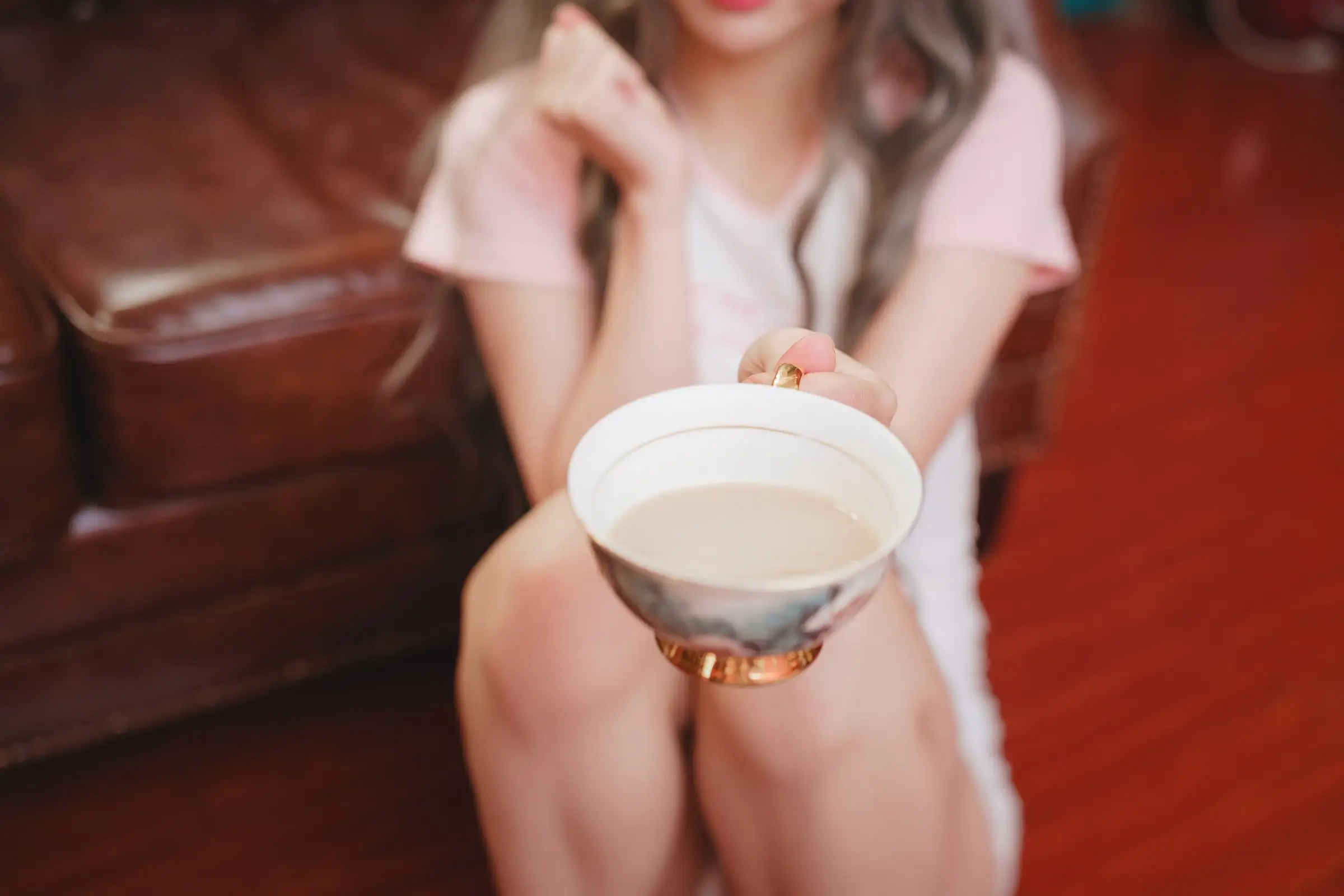 [Coser面饼仙儿] NO.107 丝袜奶茶