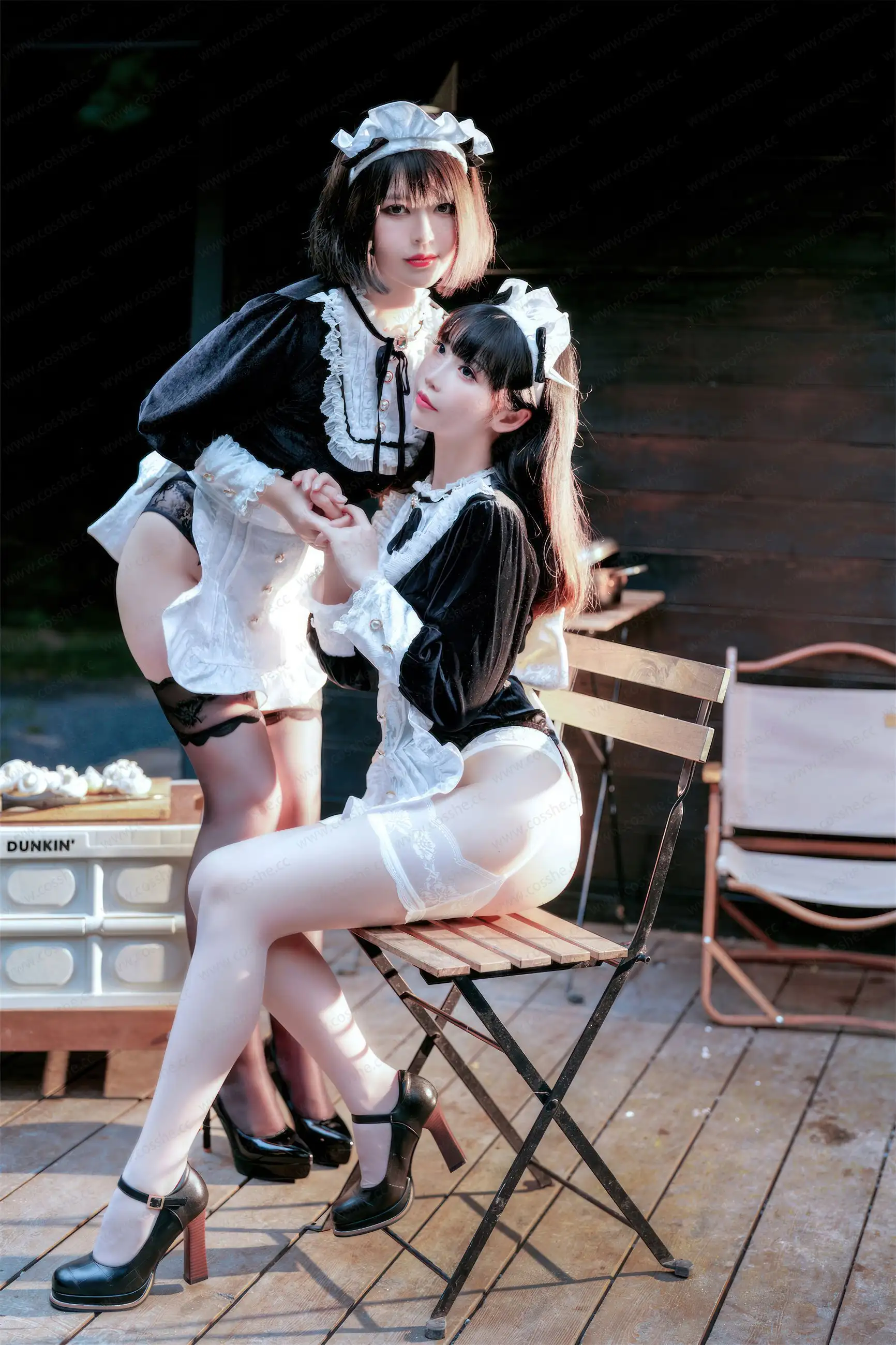 [Coser面饼仙儿] NO.136 &半半子 – Maid姉妹