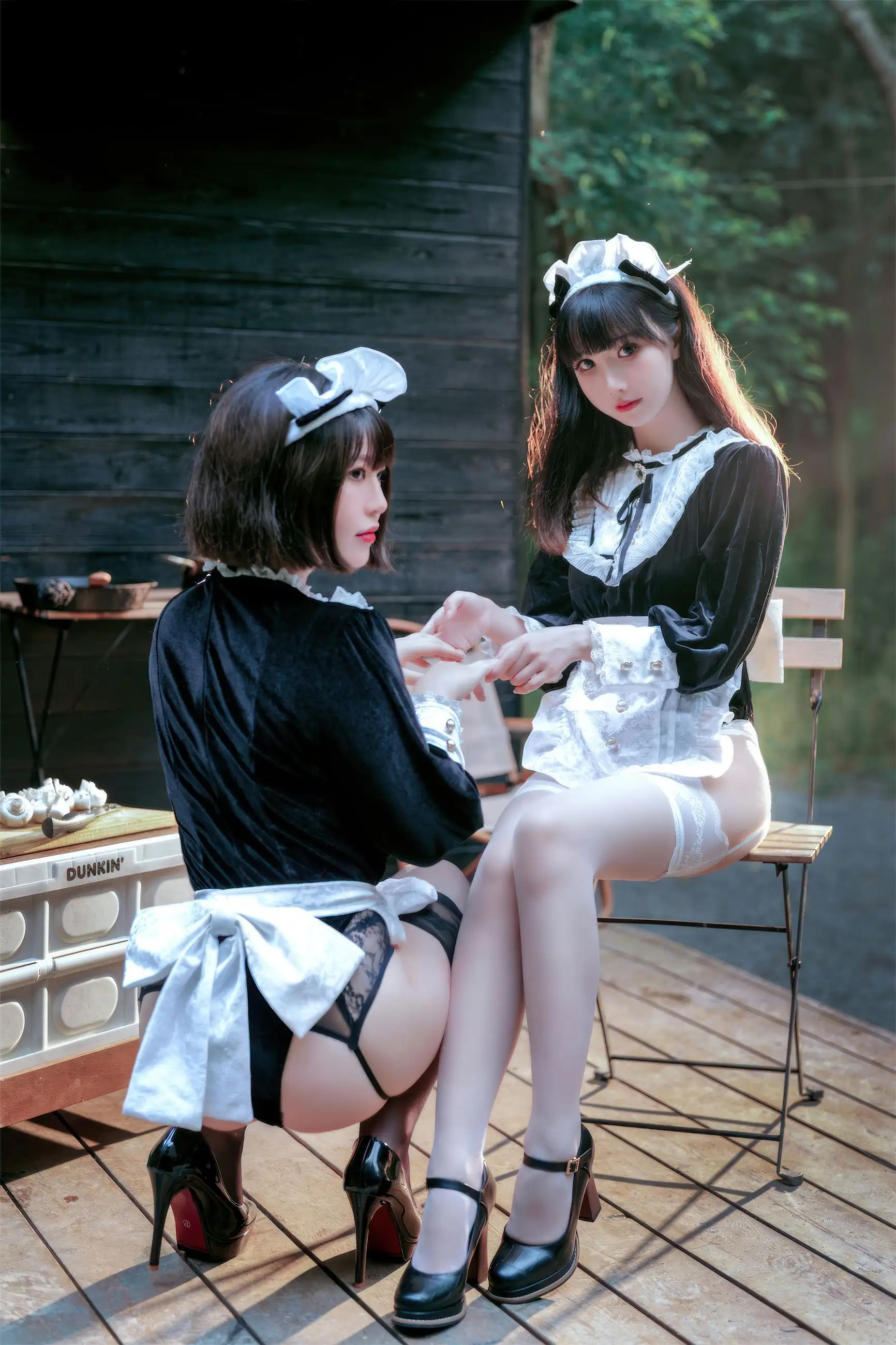 [Coser面饼仙儿] NO.136 &半半子 – Maid姉妹