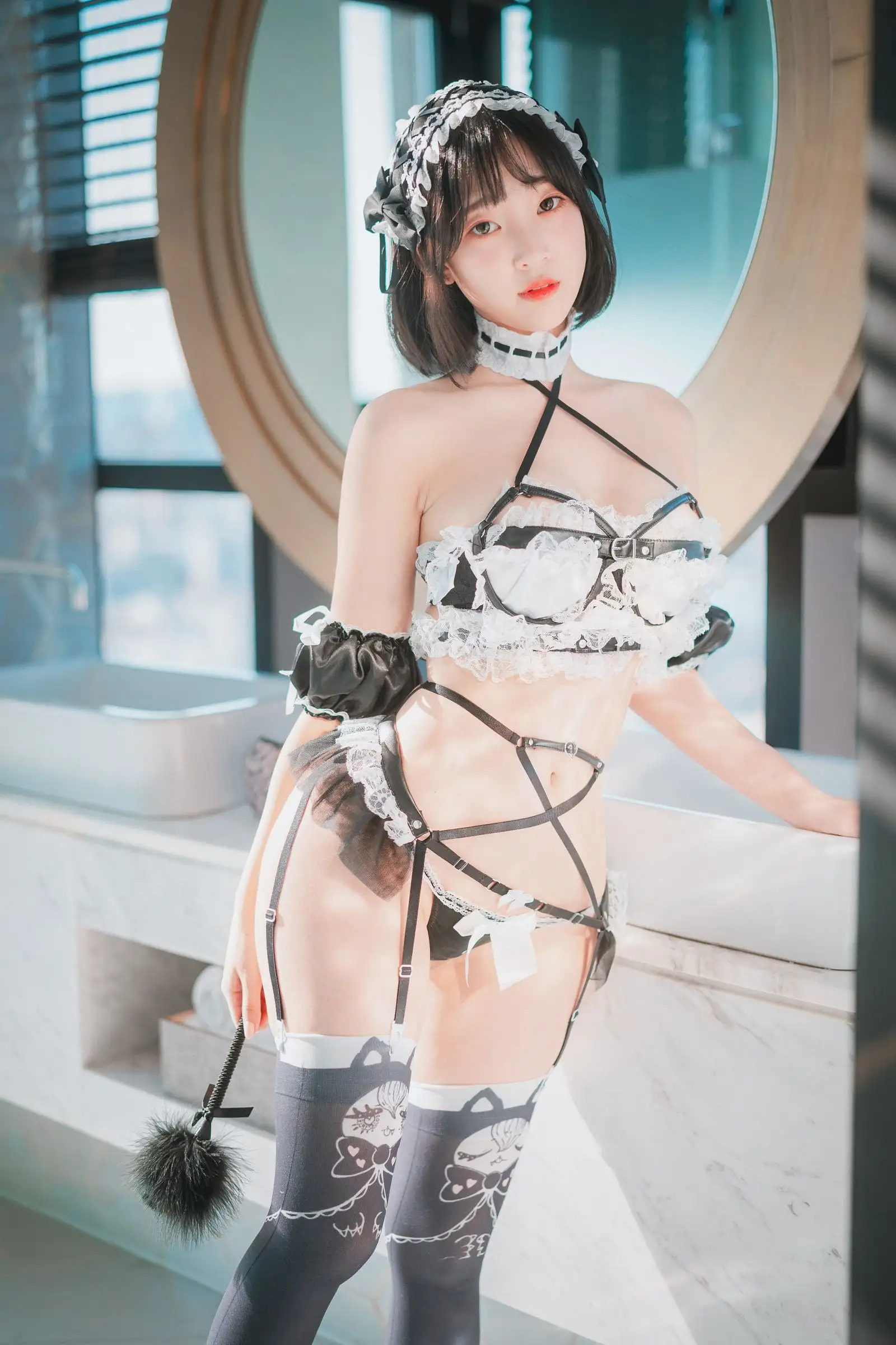 [DJAWA] Inkyung – Maid in Lace Limitation