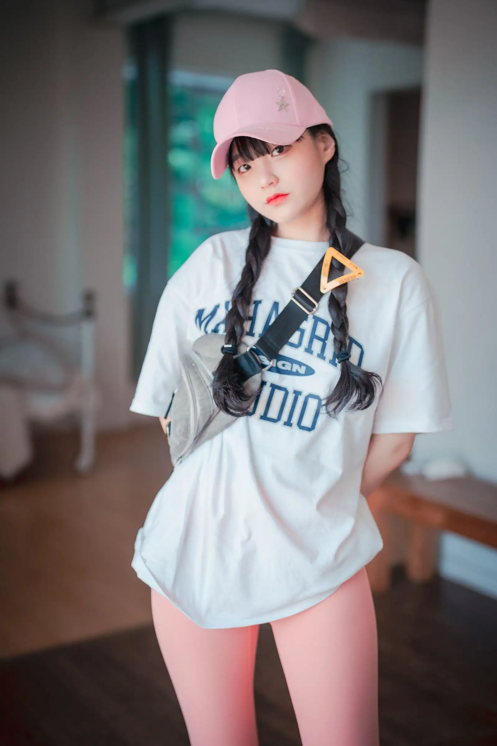 [DJAWA] Jenny – Loose and Tight_Pink
