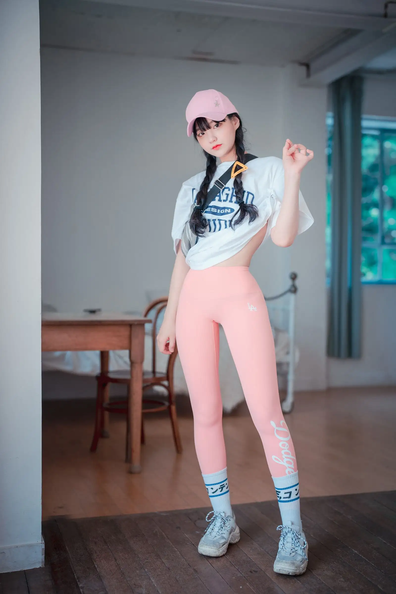 [DJAWA] Jenny – Loose and Tight_Pink