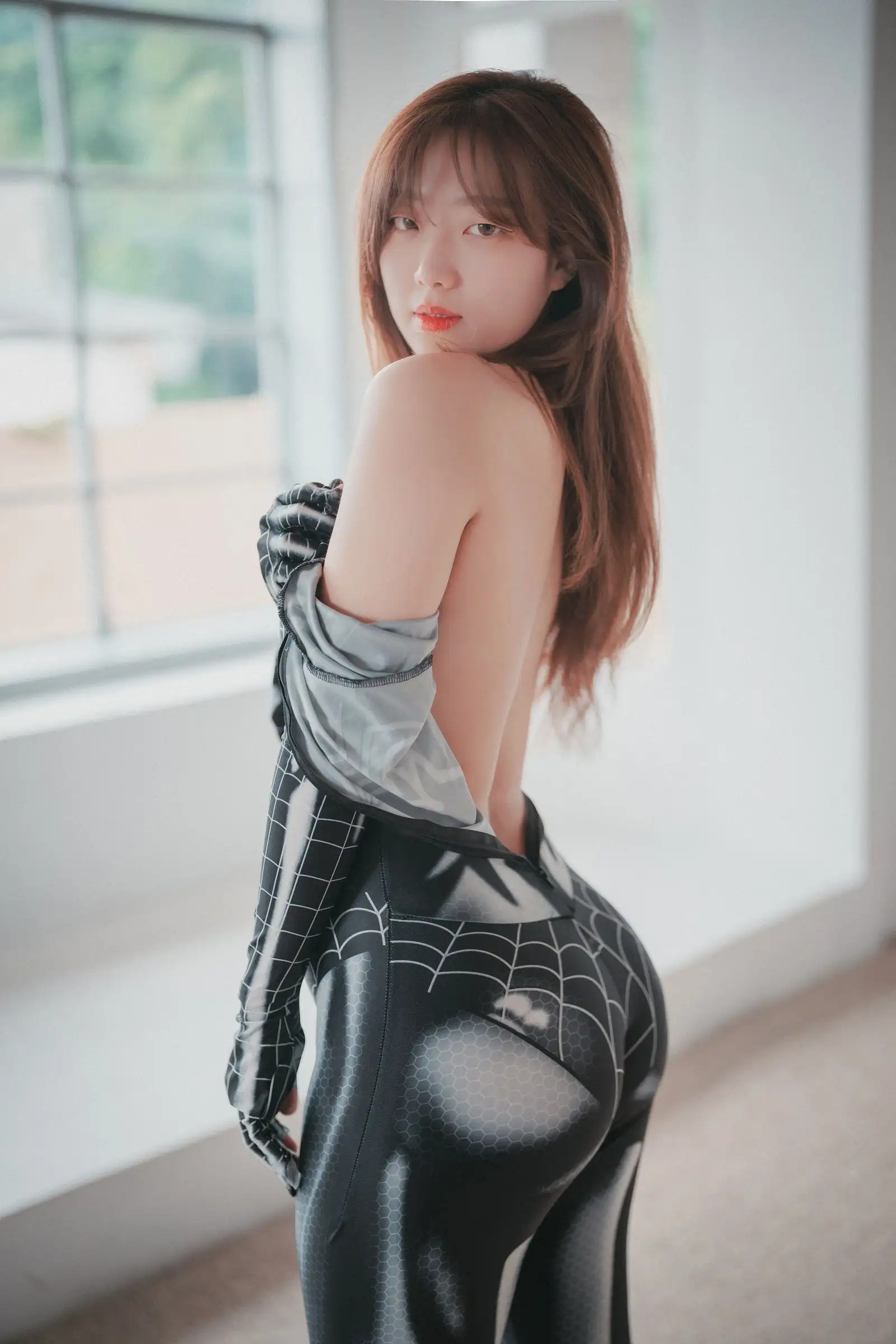 [DJAWA] Koby – The Curvy Spider Girl