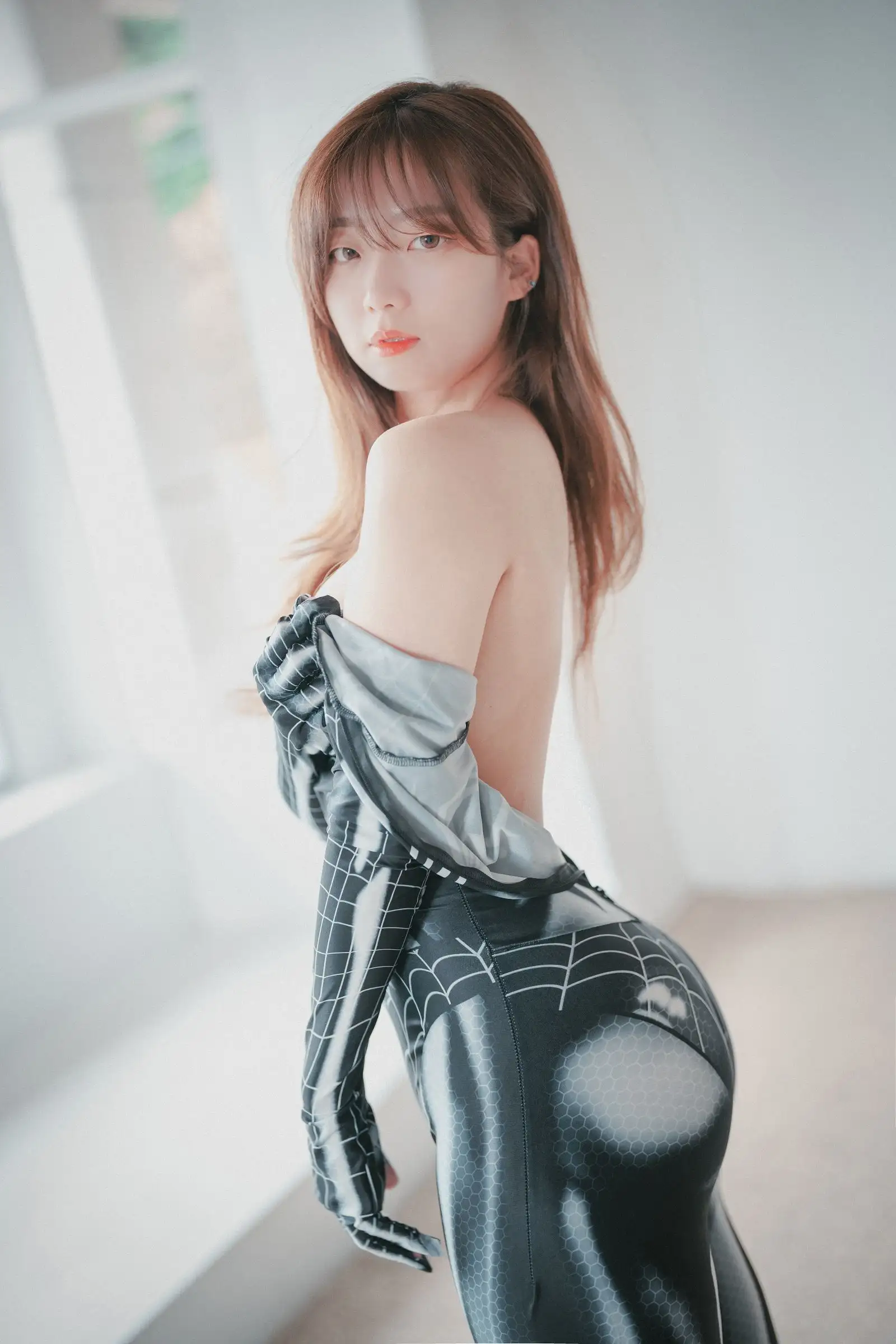 [DJAWA] Koby – The Curvy Spider Girl