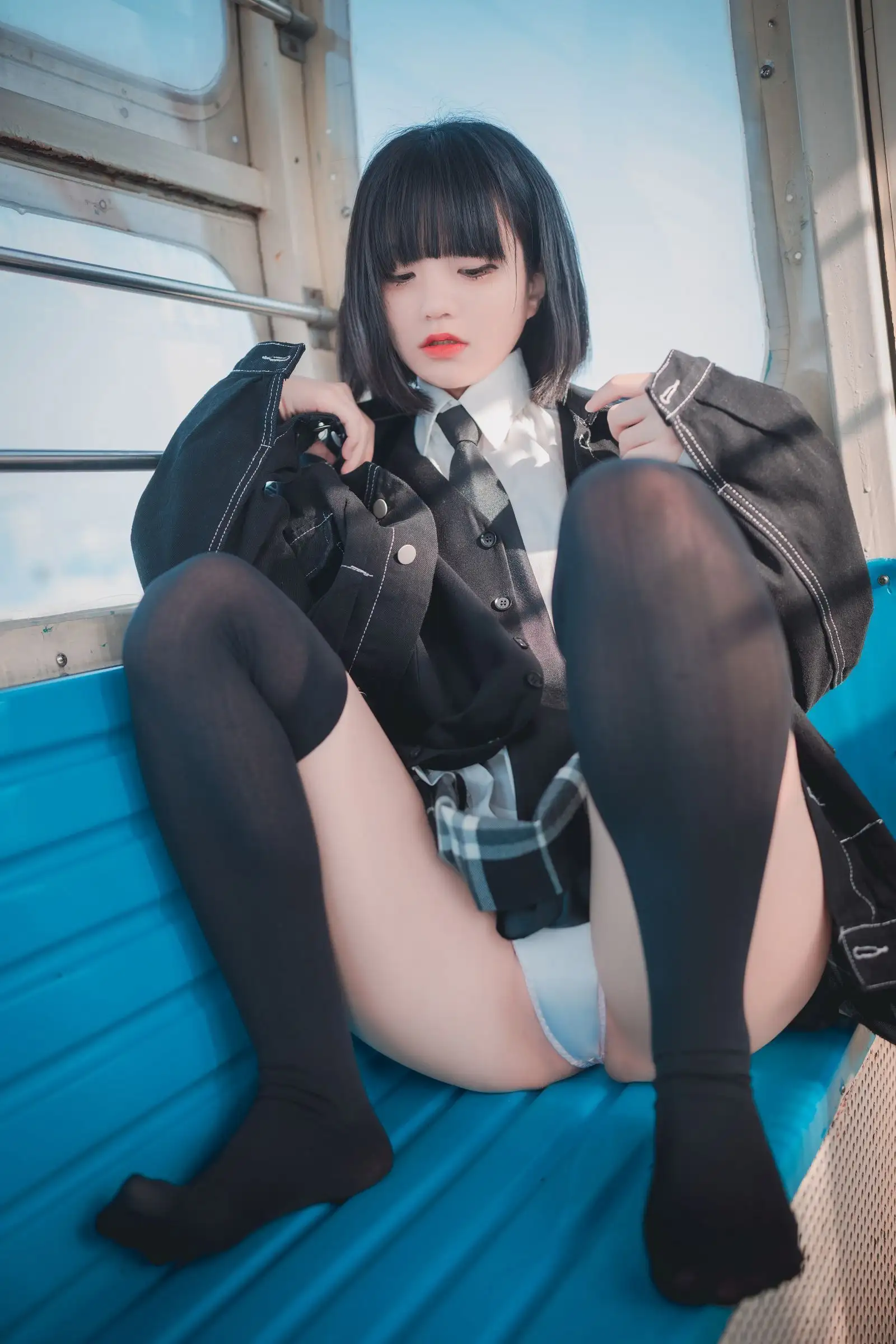 [DJAWA] Photo – Jenny Theme Park Girl