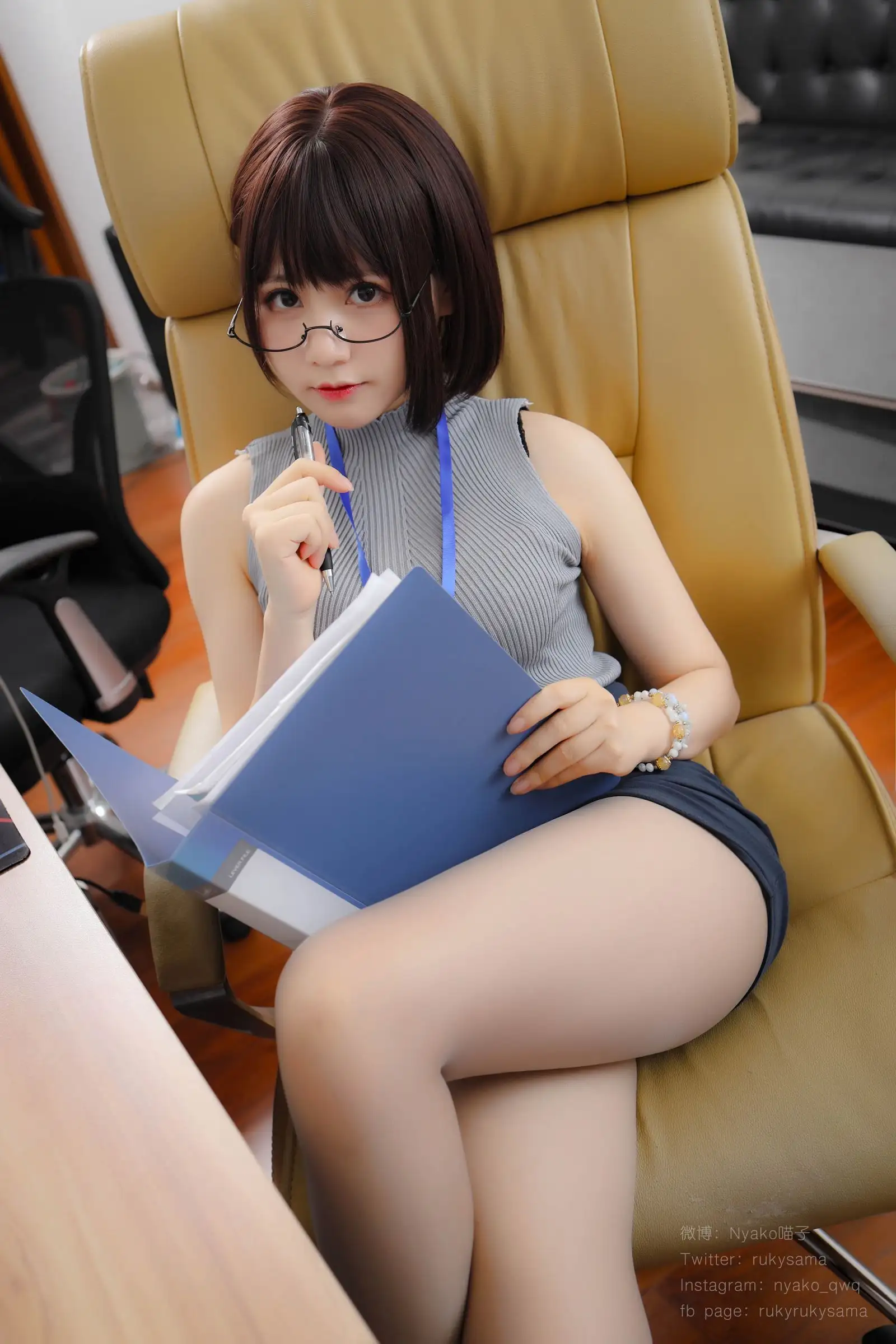 [Nyako喵子] NO.013 誰も知らないの大人時間3 第1套