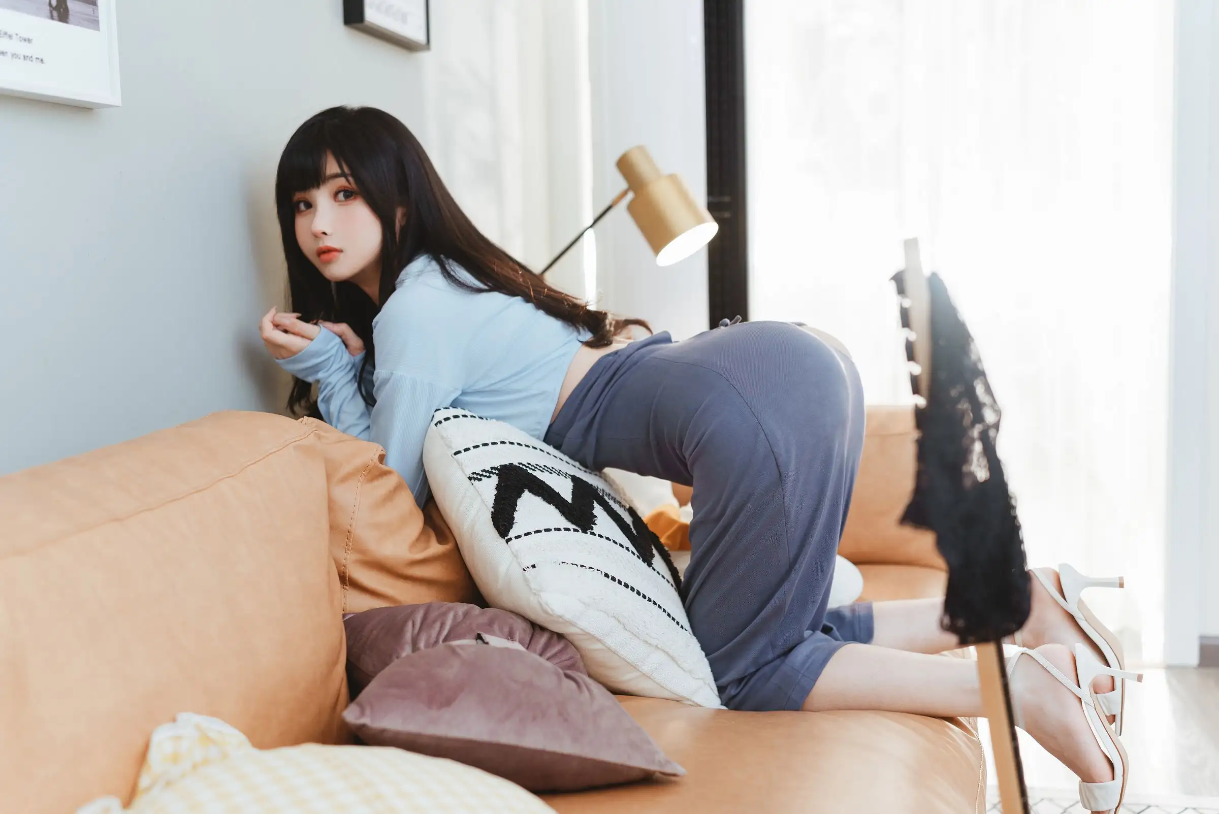 [rioko凉凉子] NO.074 吉他妹妹系带裙
