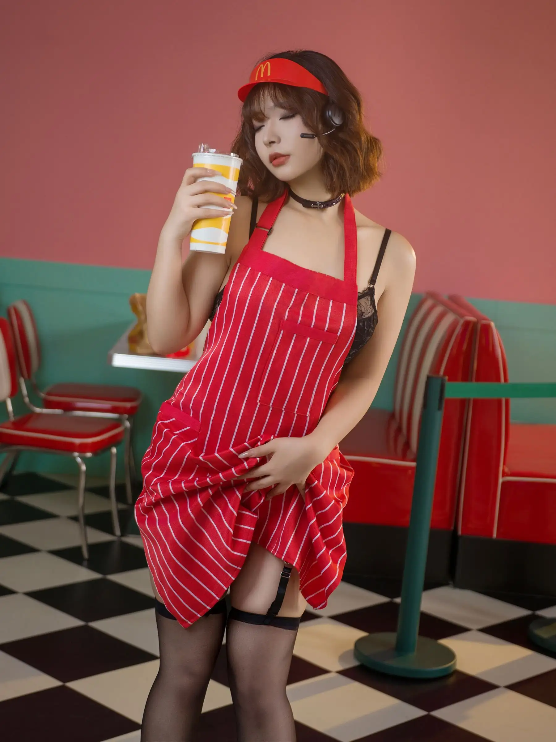 [yuuhui玉汇] NO.035 麦当劳的女服务员01