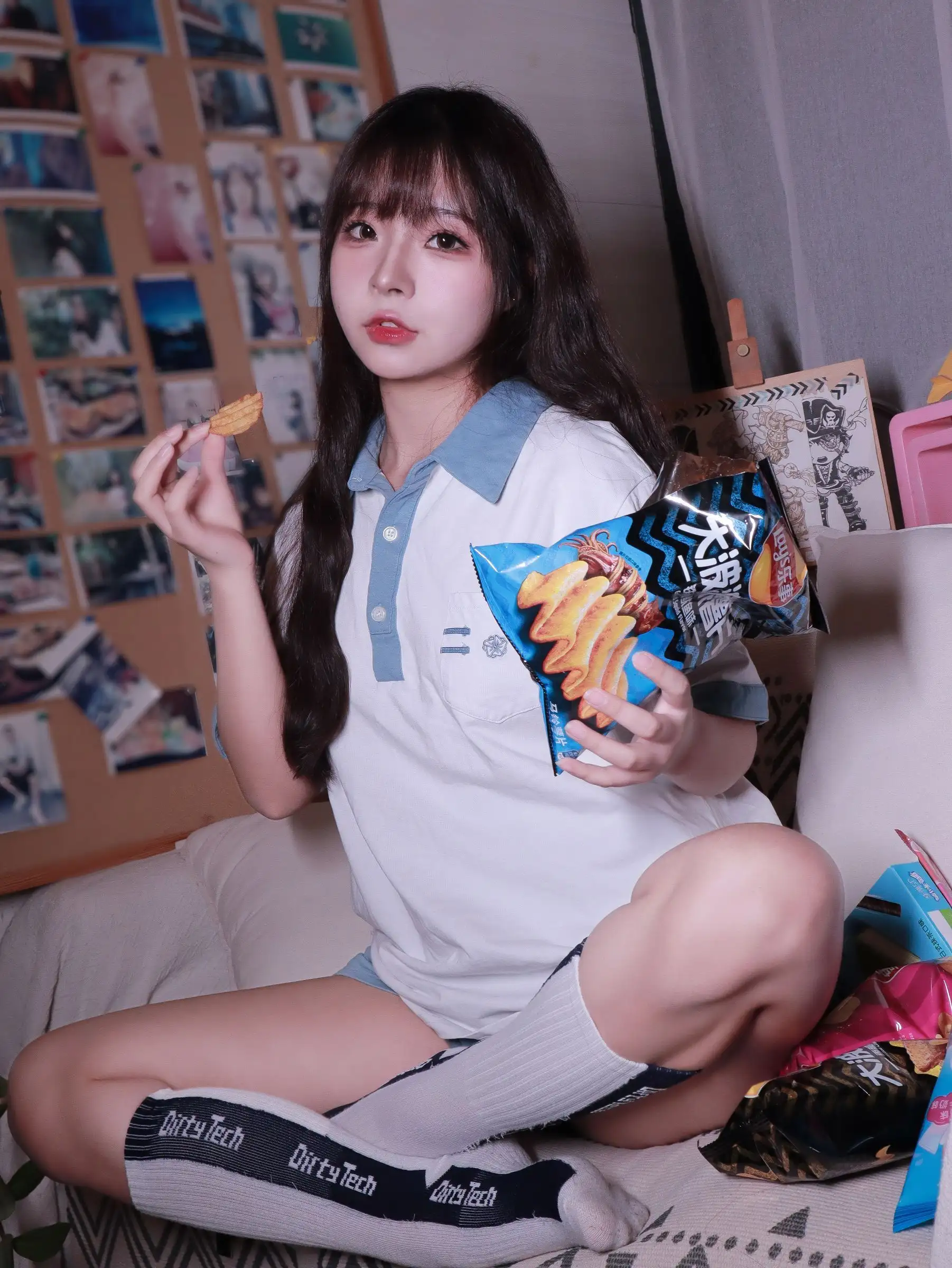 [yuuhui玉汇] NO.076 蓝白条少女 Sky & Cloud Girl