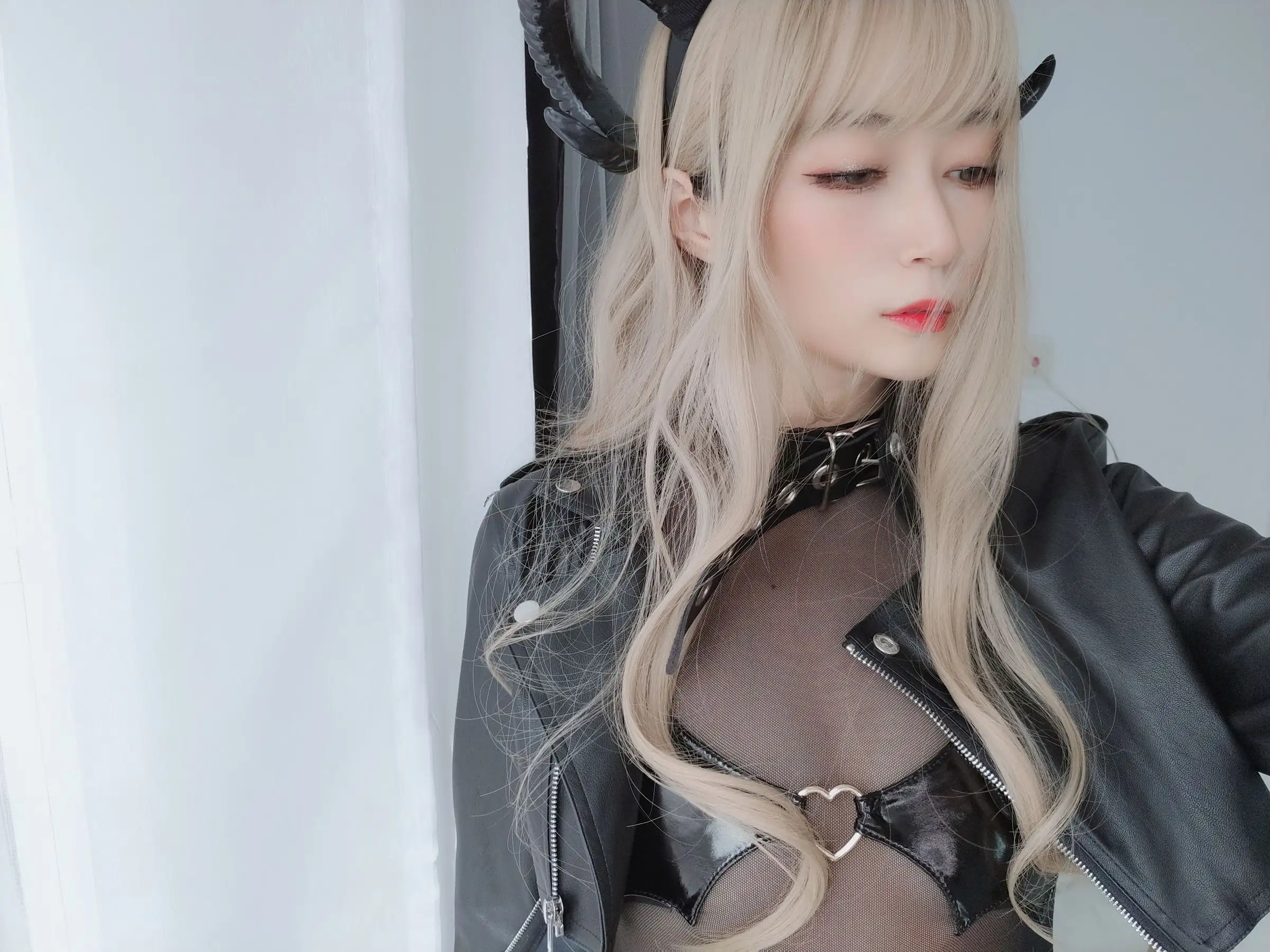 [白银81] NO.033 皮衣小恶魔