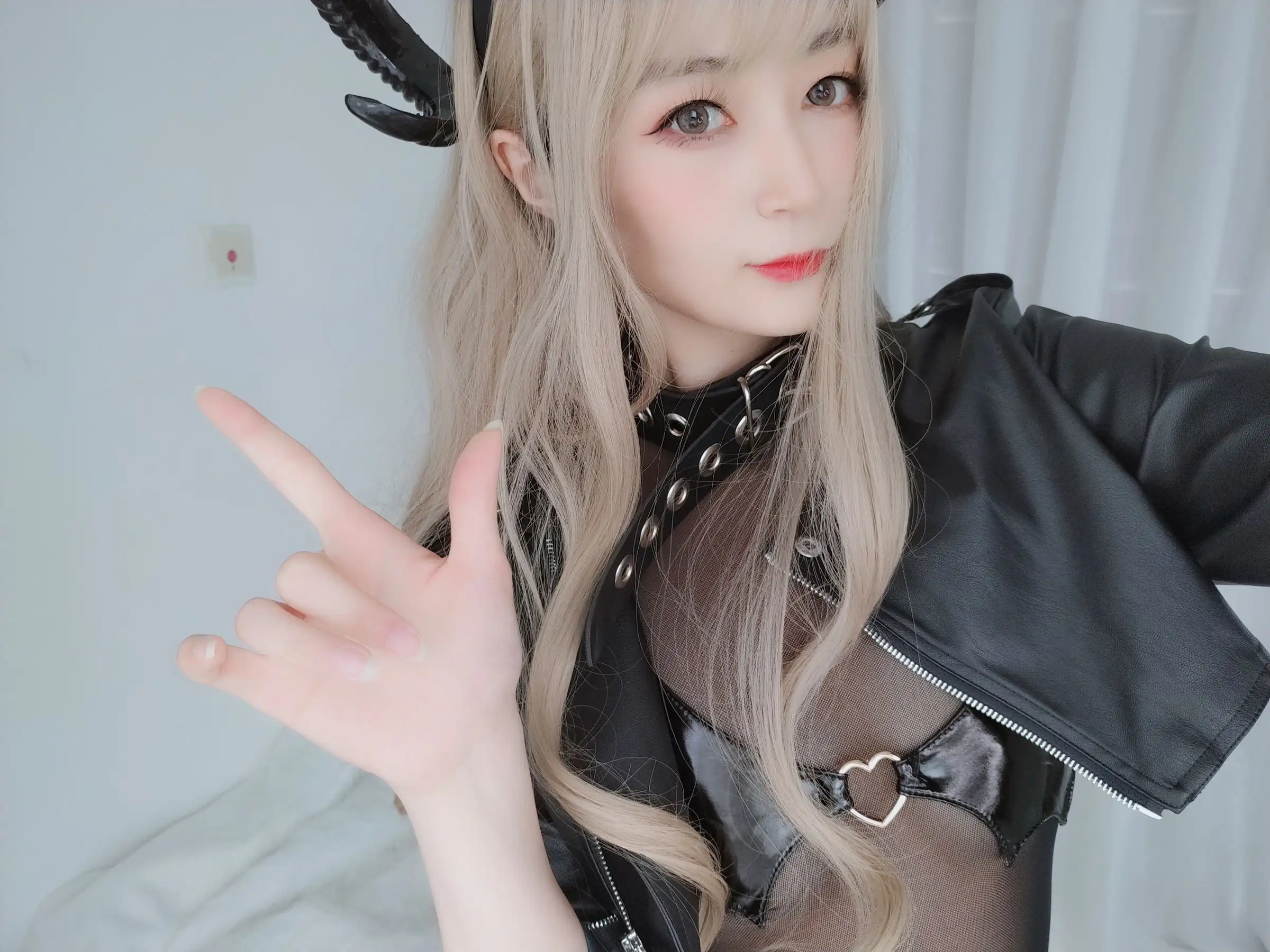 [白银81] NO.033 皮衣小恶魔
