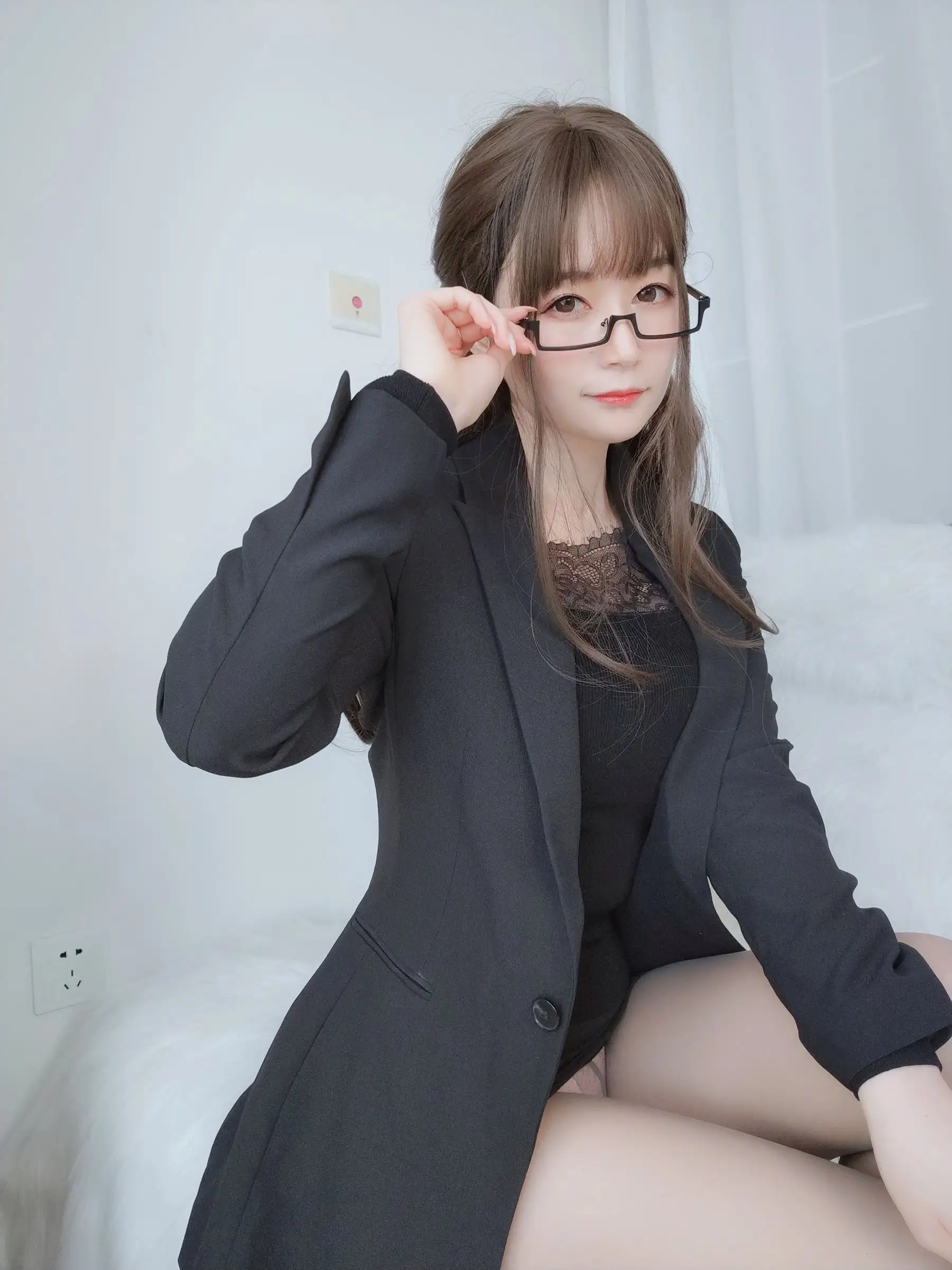 [白银81] NO.049 黑西服