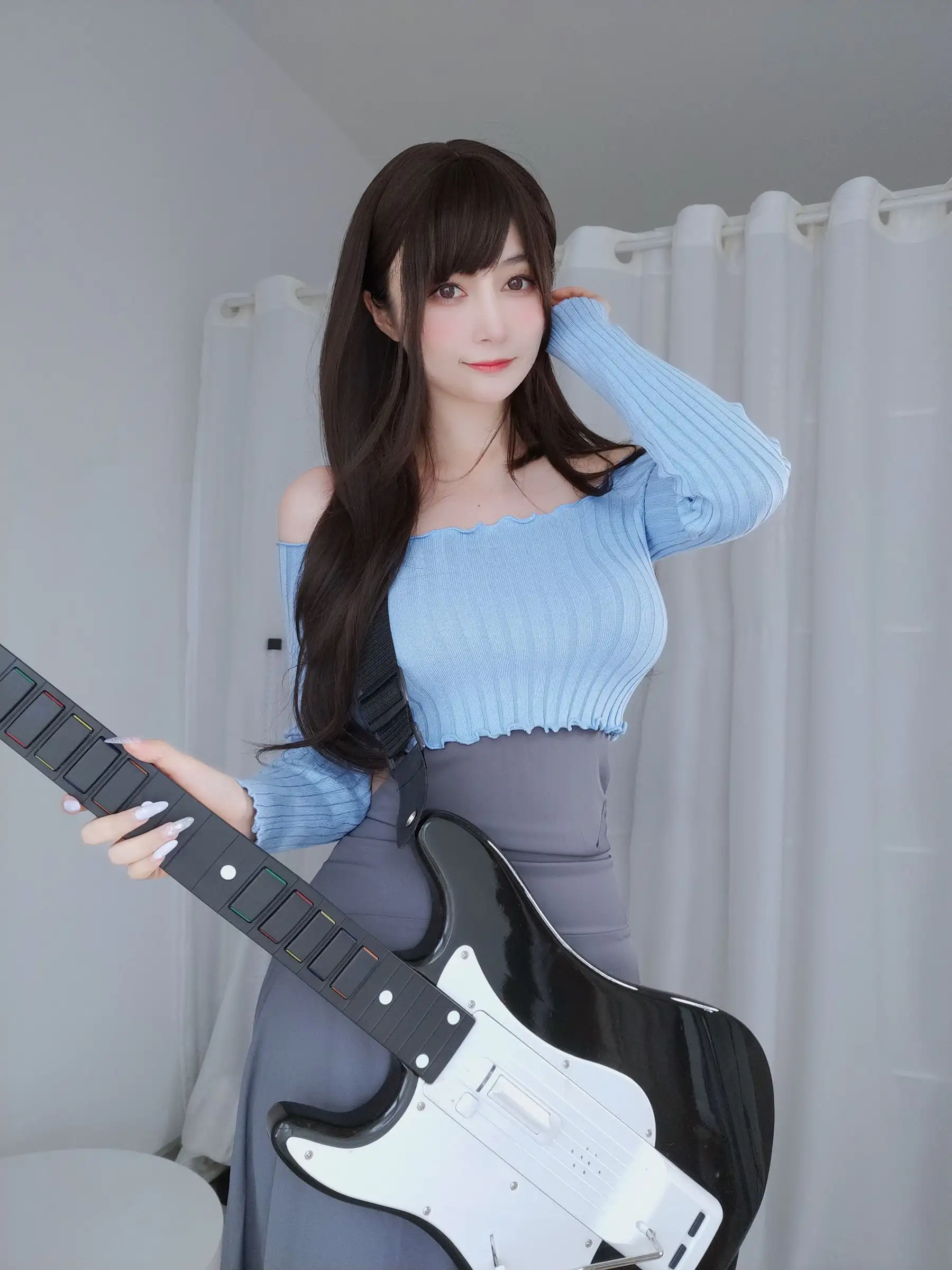 [白银81] NO.080 吉他妹妹