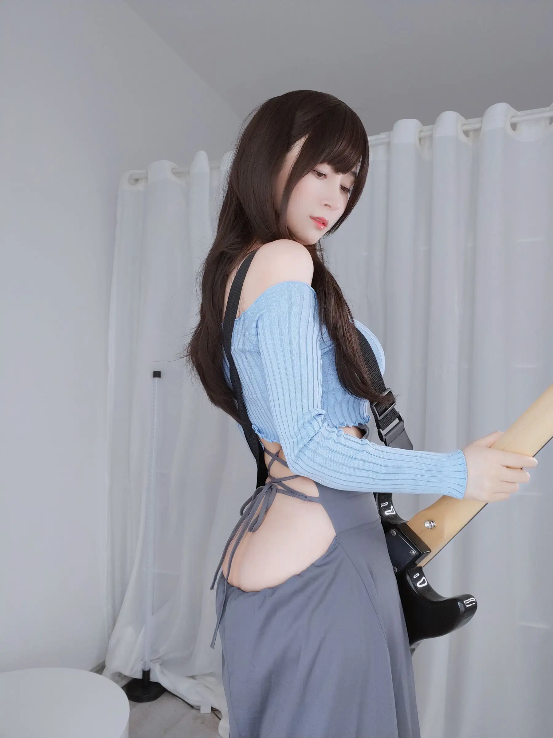 [白银81] NO.080 吉他妹妹