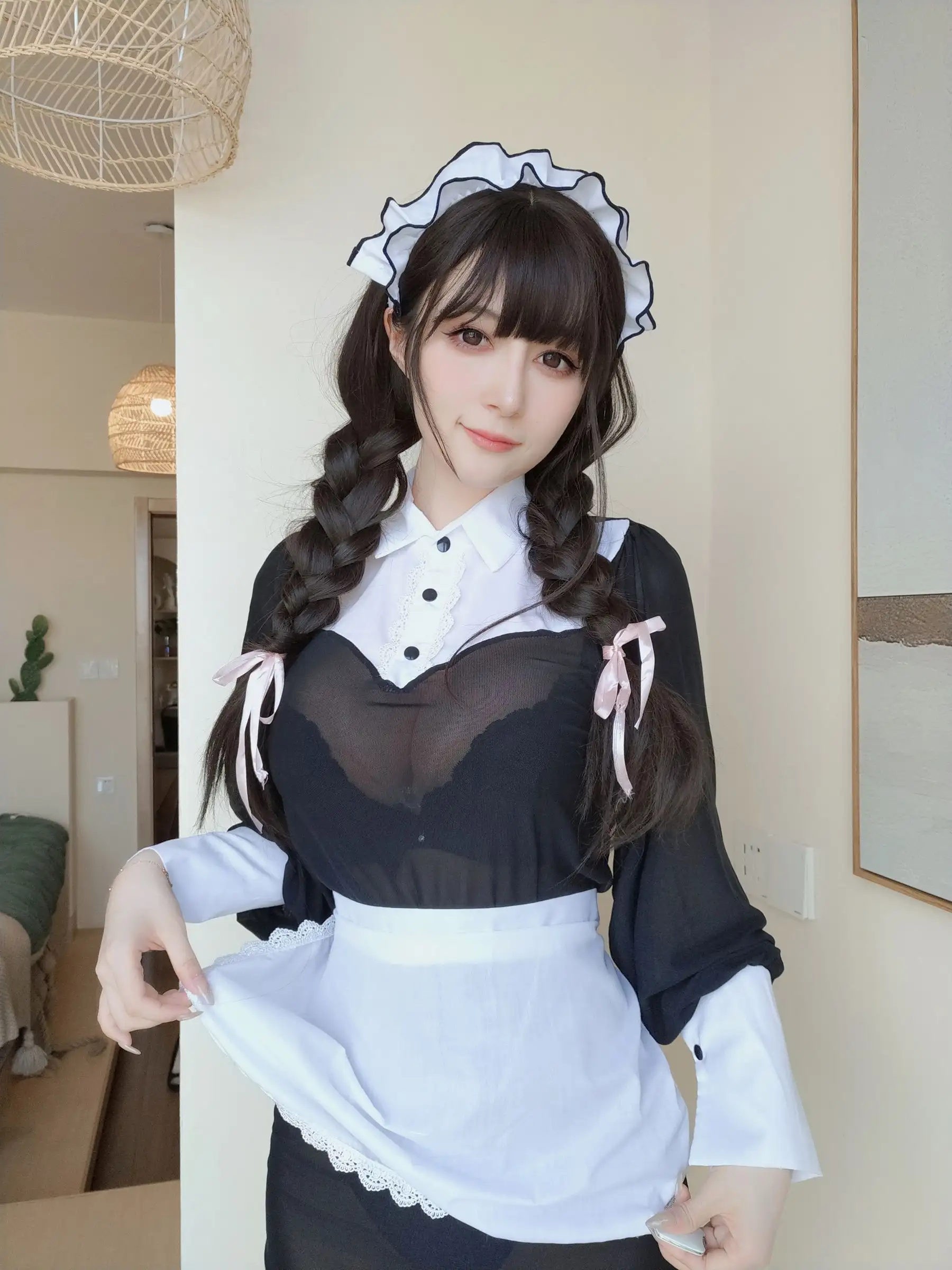 [白银81] NO.140 透明なメイド服
